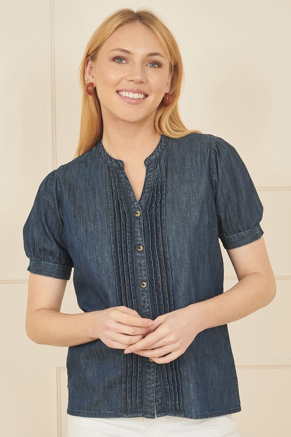 Yumi Women's Blue Chambray Pleated Denim Shirt | Size: 10