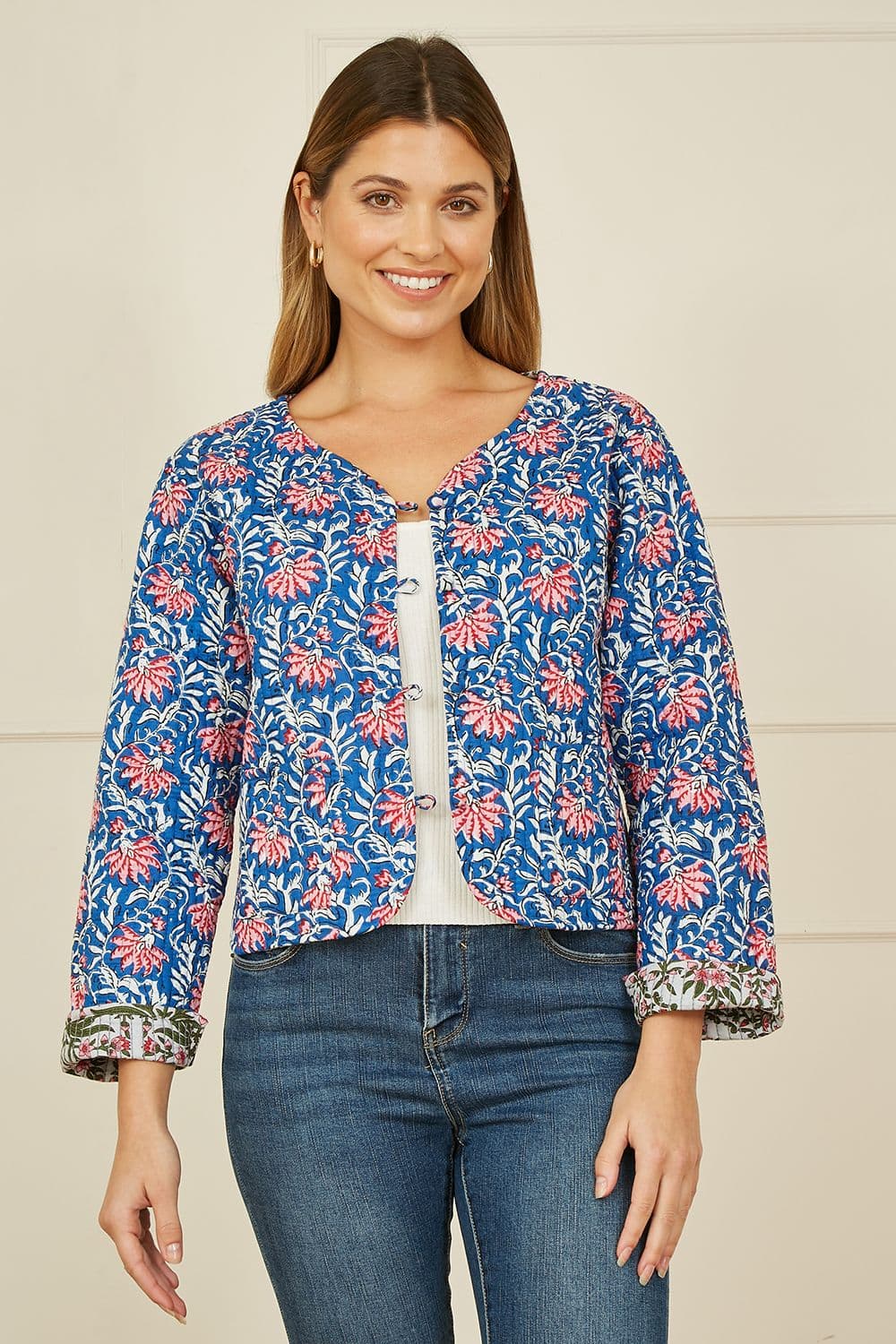 Yumi Women's Blue Floral Reversible Cotton Quilted Jacket | Size: 16