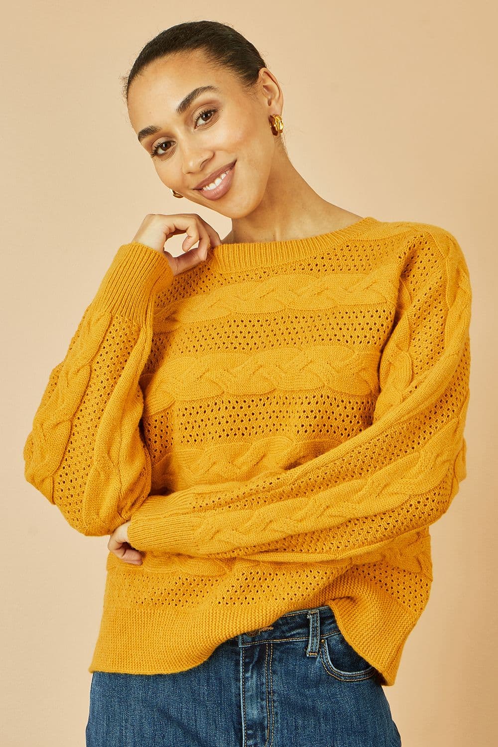 Yumi Women's Mustard Cable Knit Relaxed Fit Jumper | Size: Small