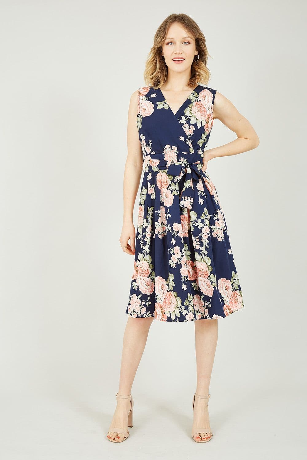 Yumi Women's Navy Rose Printed Wrap Over Sleeveless Skater Dress | Size: 8