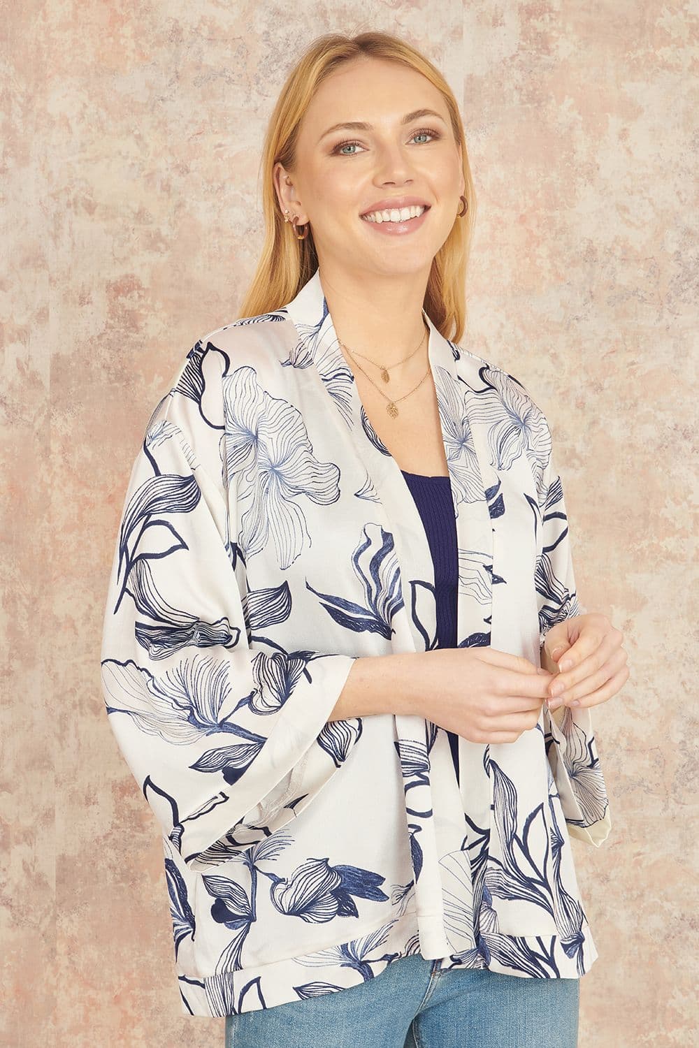 Yumi Women's White Abstract Floral Print Kimono in Ivory | Size: 14