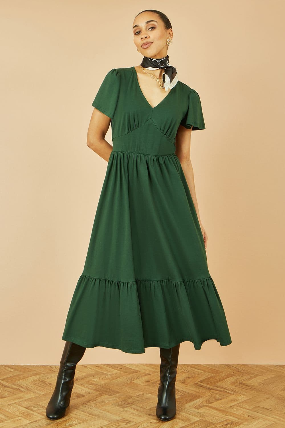 Yumi Women's Green Cotton Jersey V Neck Midi Dress | Size: 8