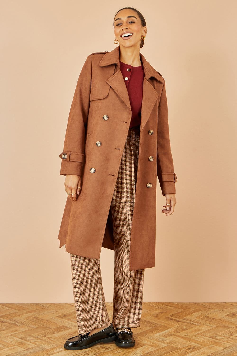 Yumi Women's Brown Faux Suede Trench Coat | Size: 14