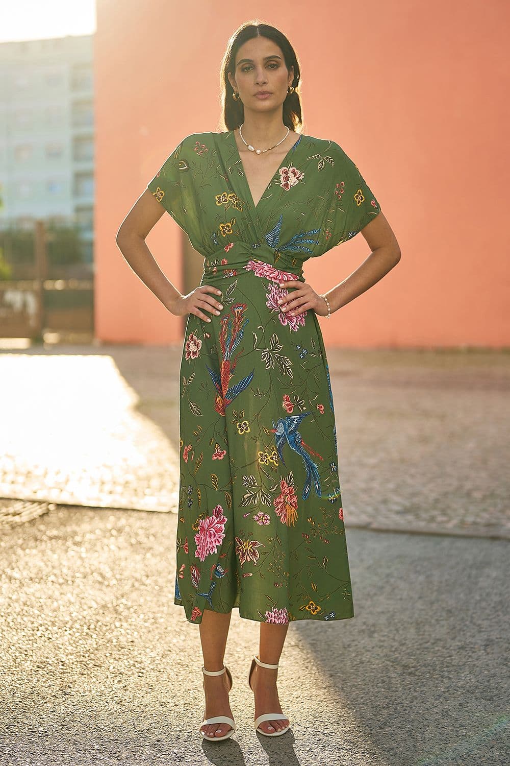 Yumi Women's Green Bird & Floral Print Ruched Waist Kimono Midi Dress | Size: 20