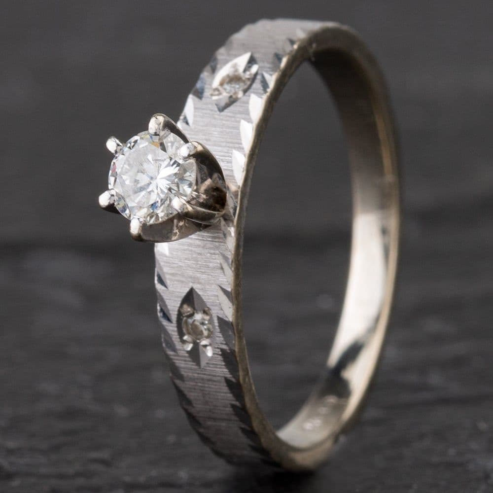 Preloved 9ct White Gold Diamond Single Stone Ring