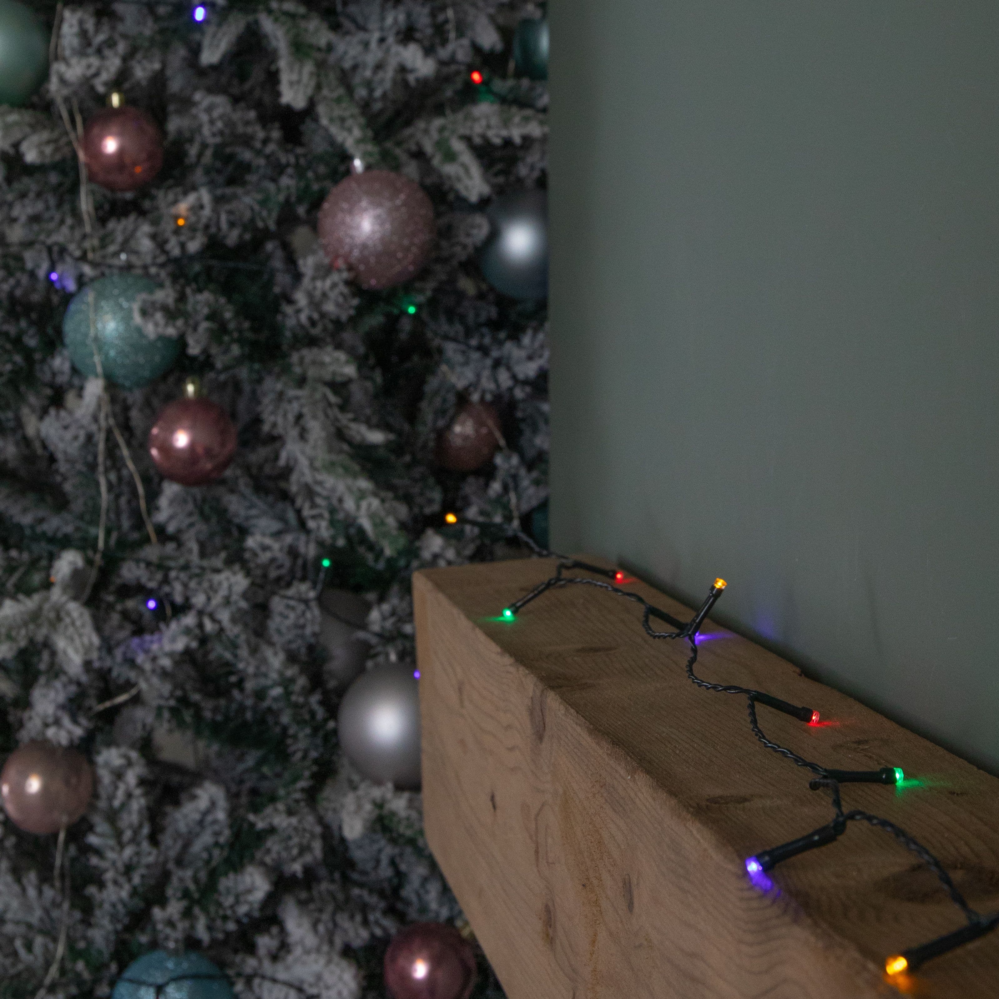 100 LED 10m Premier Christmas Indoor Outdoor Multi Function Battery Operated String Lights with Timer in Multicoloured