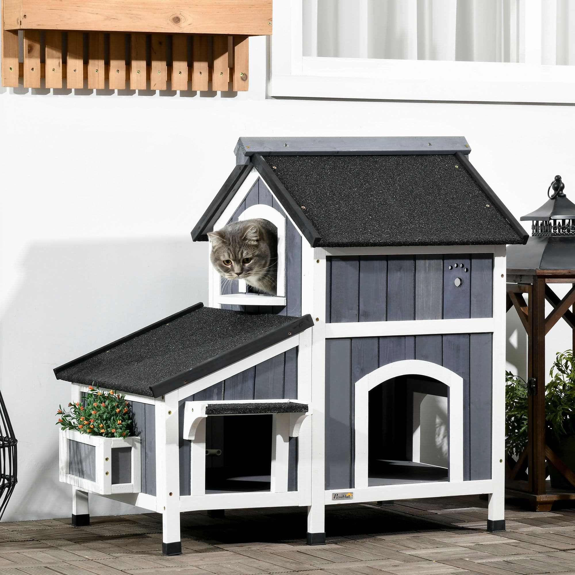 Outdoor Wooden Cat House Shelter with Water-Resistant Roof, Flower Pot