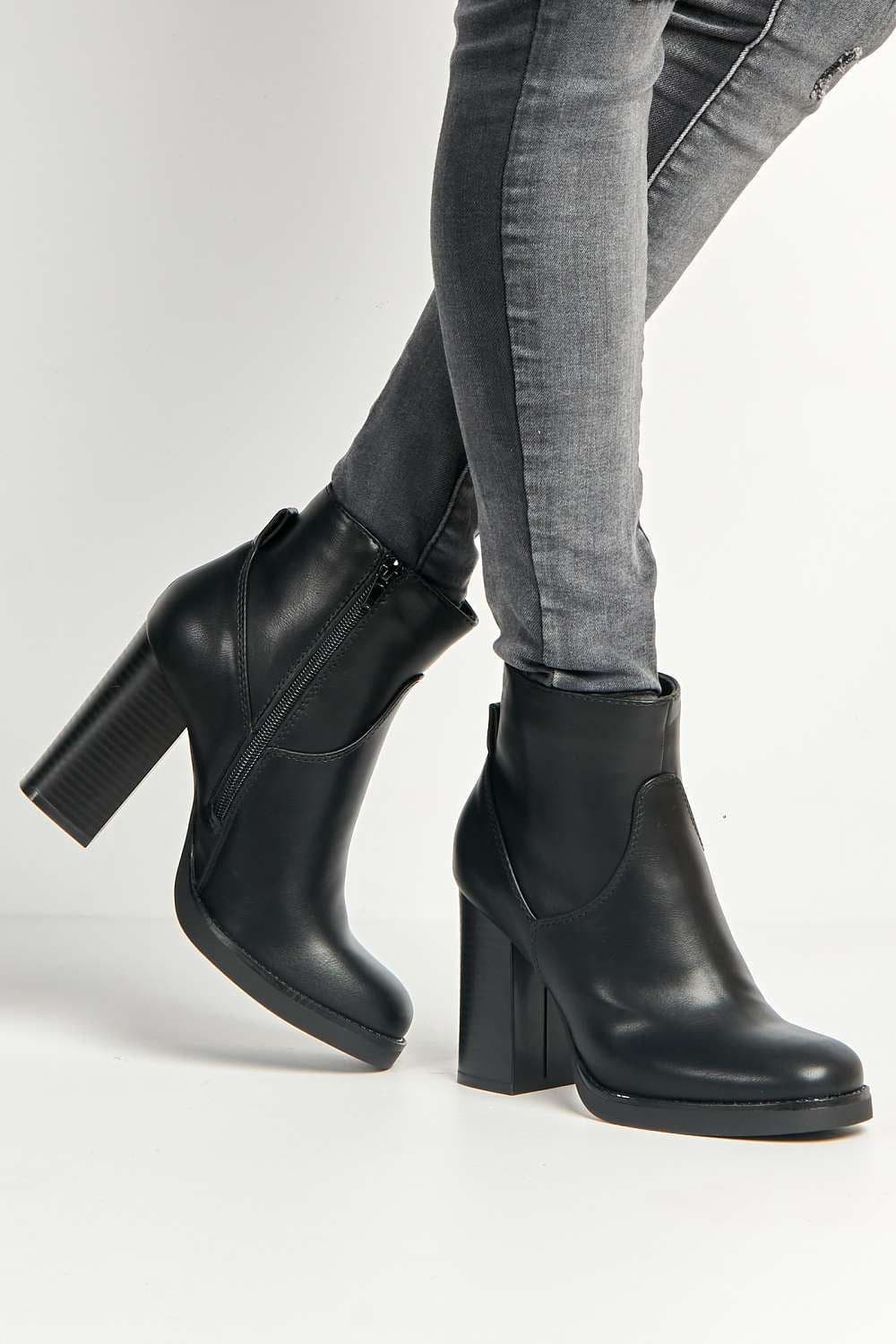 Canna Side Zip Block Heel Ankle Boots