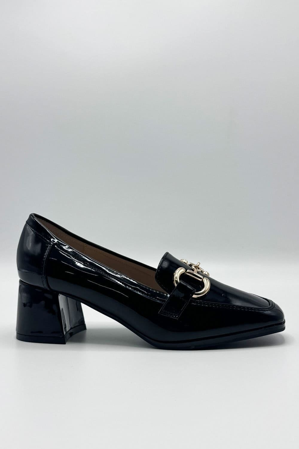 Comet Link Detail Square Toe Block Heel Court Shoes
