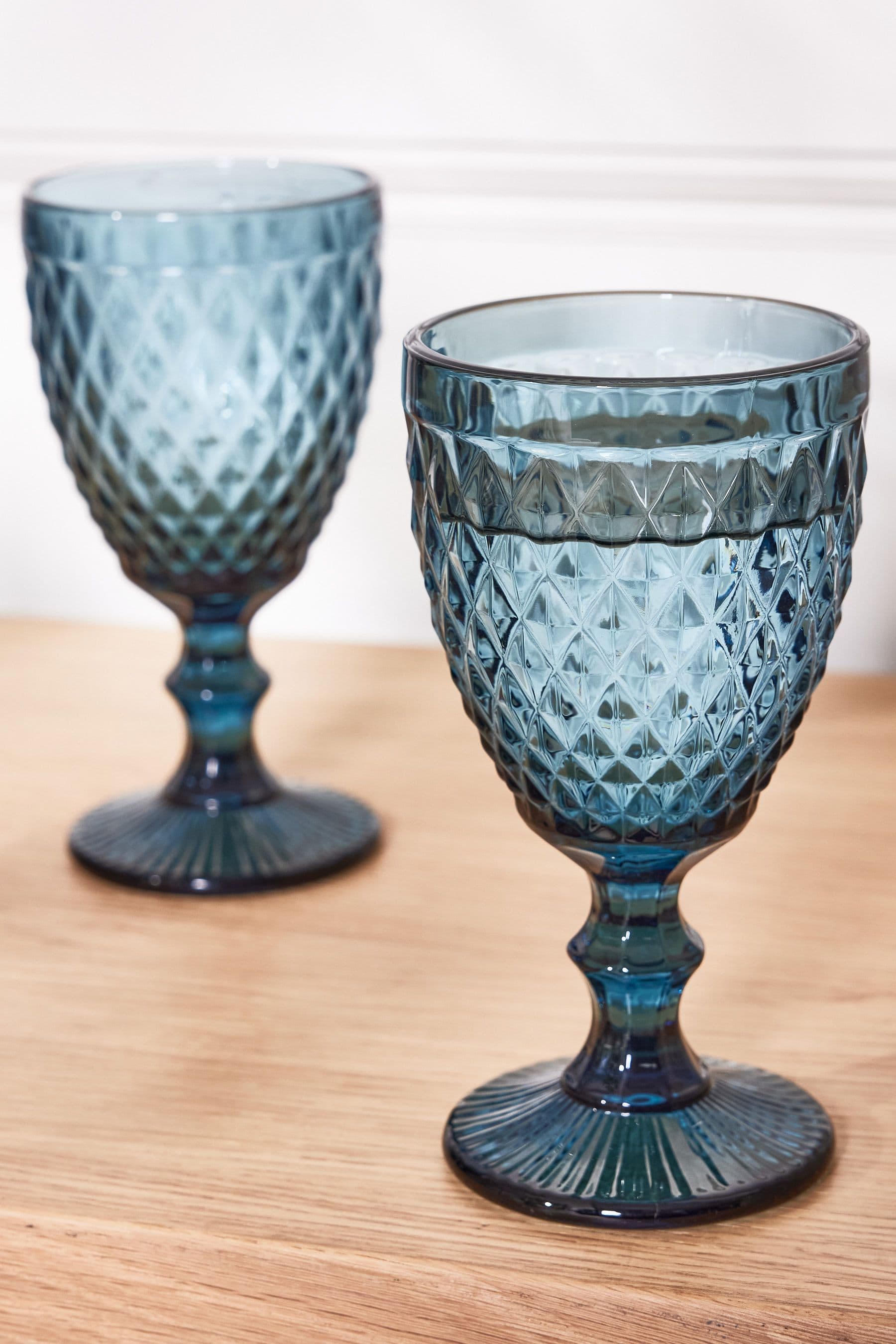 Set 2 Vintage Luxury Embossed Diamond Drinking Wine Glass Wine Goblets