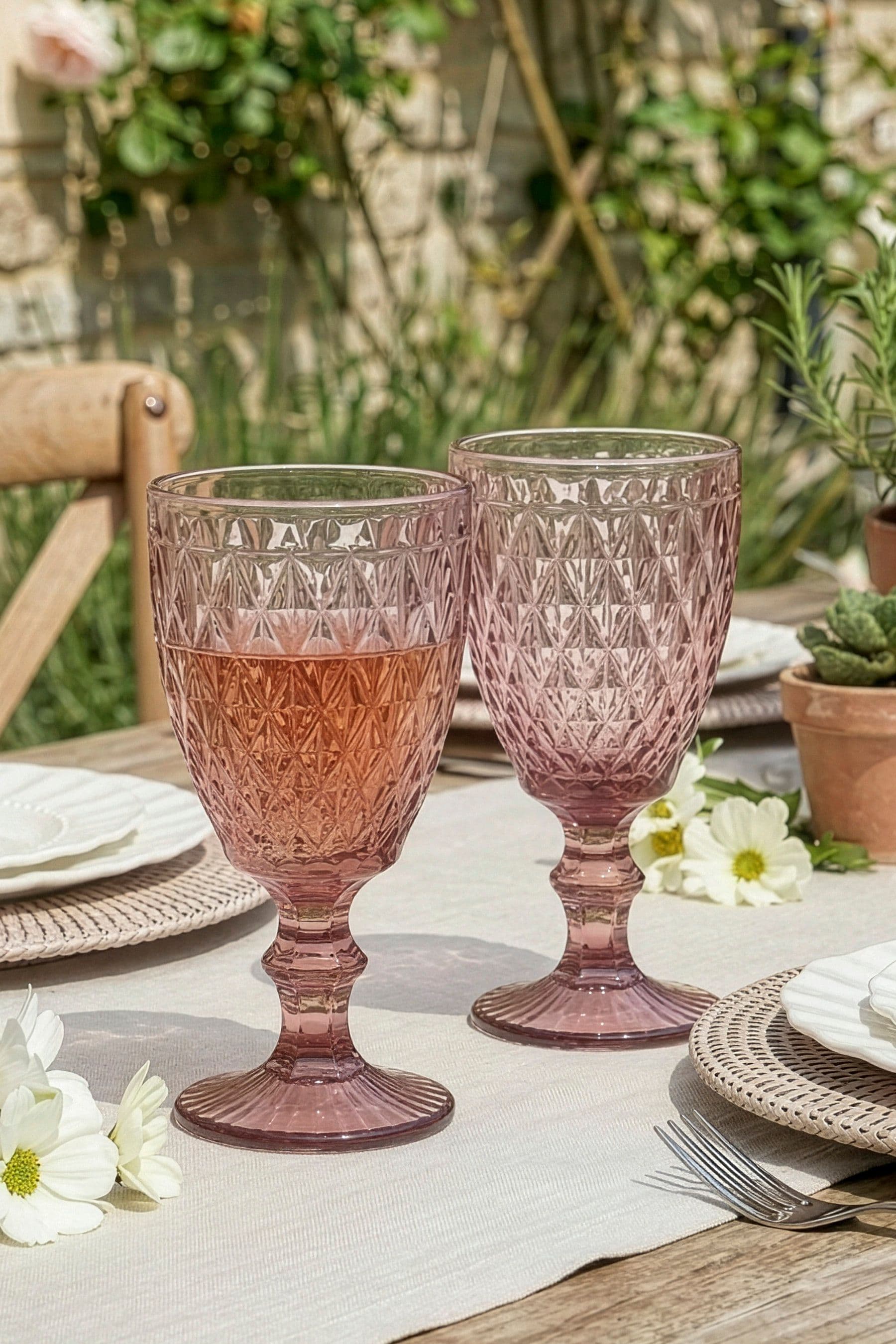 Set 2 Vintage Luxury Diamond Embossed Drinking Wine Glass Wine Goblets
