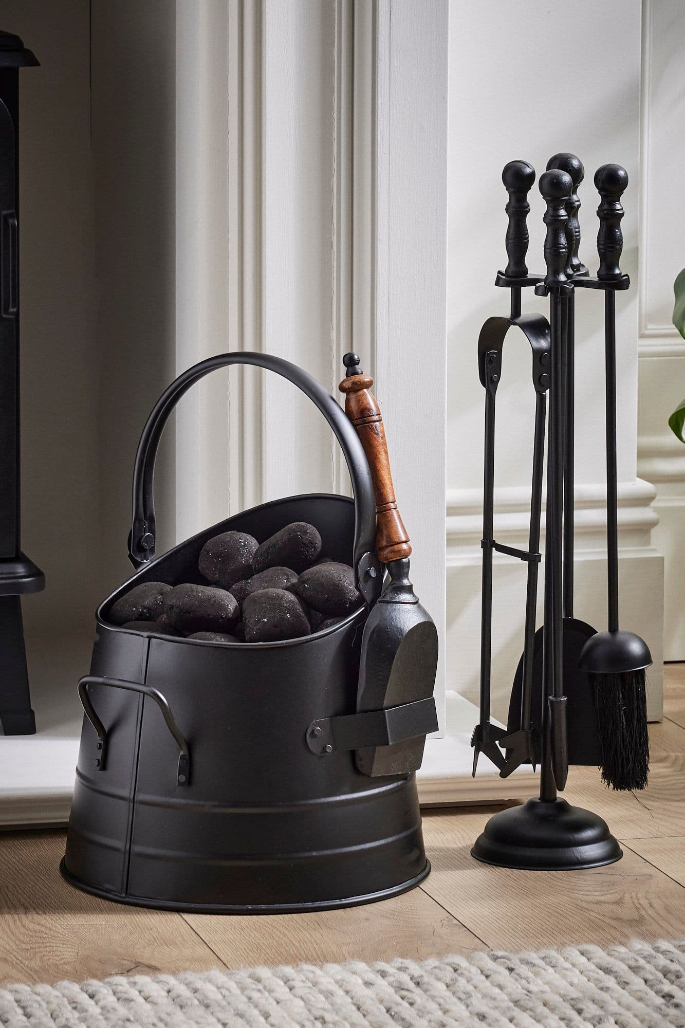 Traditional Fireplace Coal Log Kindling Bucket Fireside Companion Set