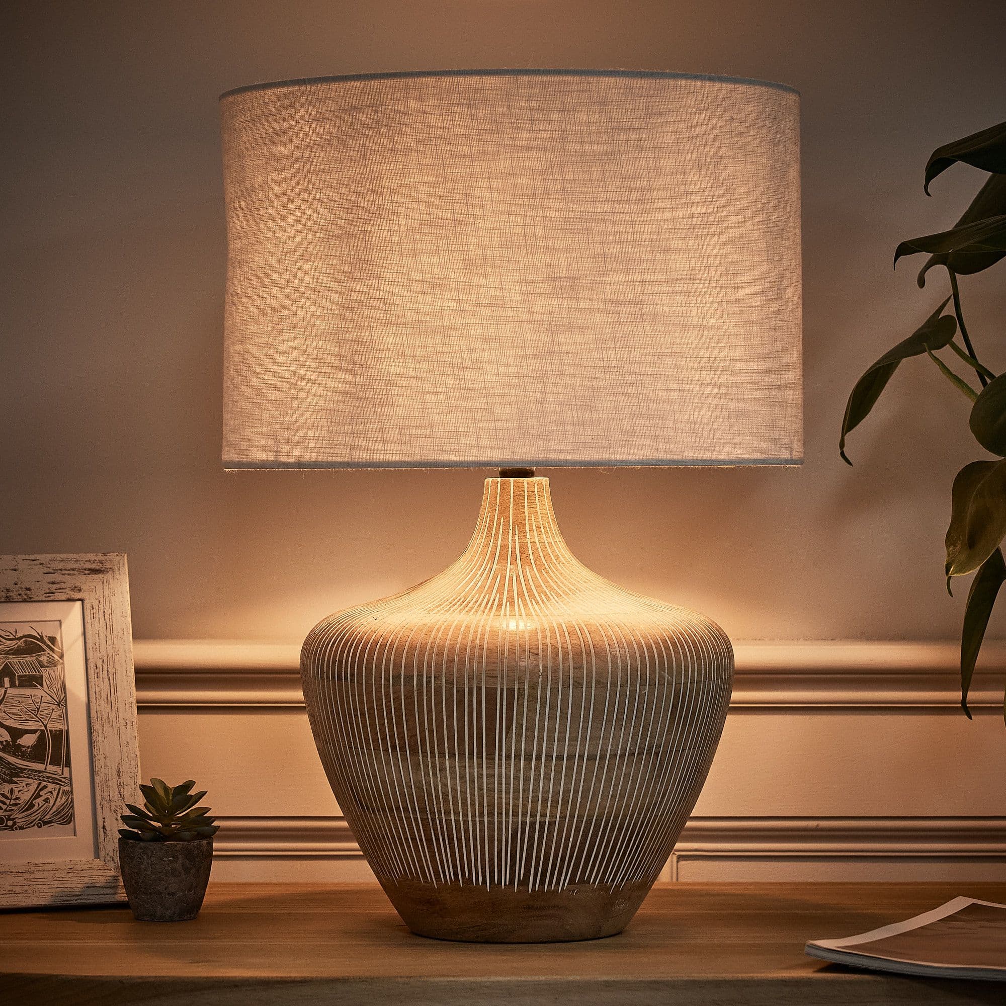 Clifford Wahed Textured Wooden Room Décor Night Lamp Table Lamp Table Light