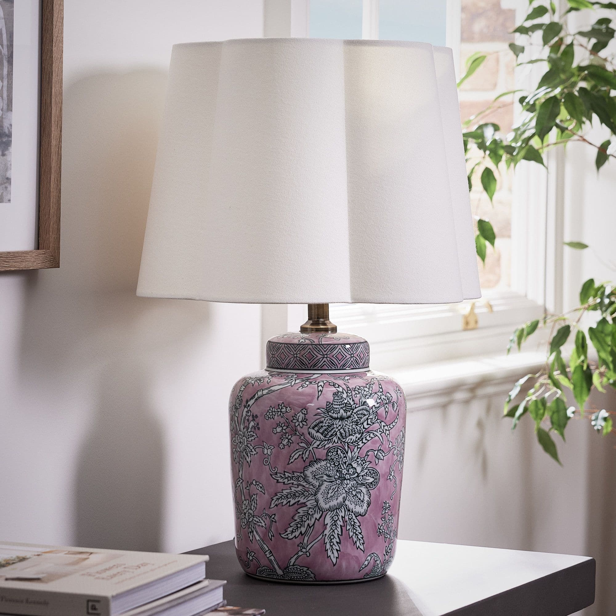 Courtfield Floral Ceramic Room Décor Bedside Table Lamp Night Lamp Table Lamp Table Light Scalloped Sha