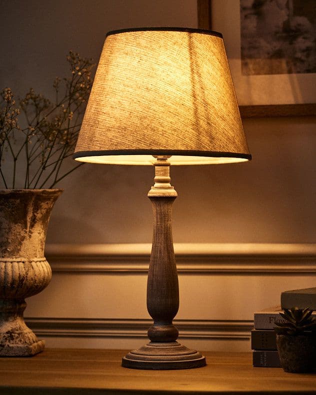 French Country Style E27 Home Office Lamp Brushed Wood Rippled Desk Lamp Linen Shade Bedside Table Night Light Table Lamp