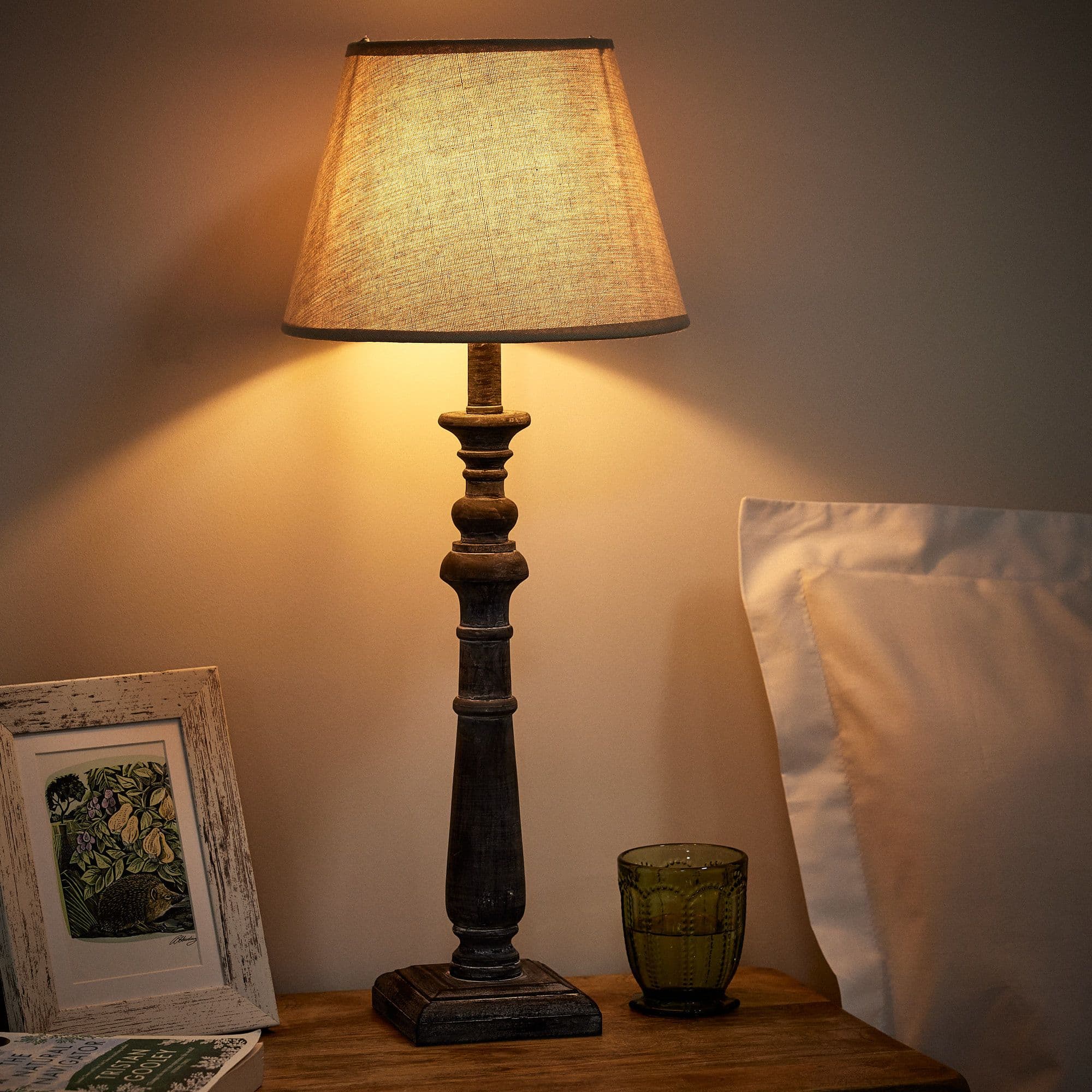 French Country Style E27 Home Office Pillar Lamp Brushed Wood Rippled Desk Lamp Linen Shade Bedside Table Lamp