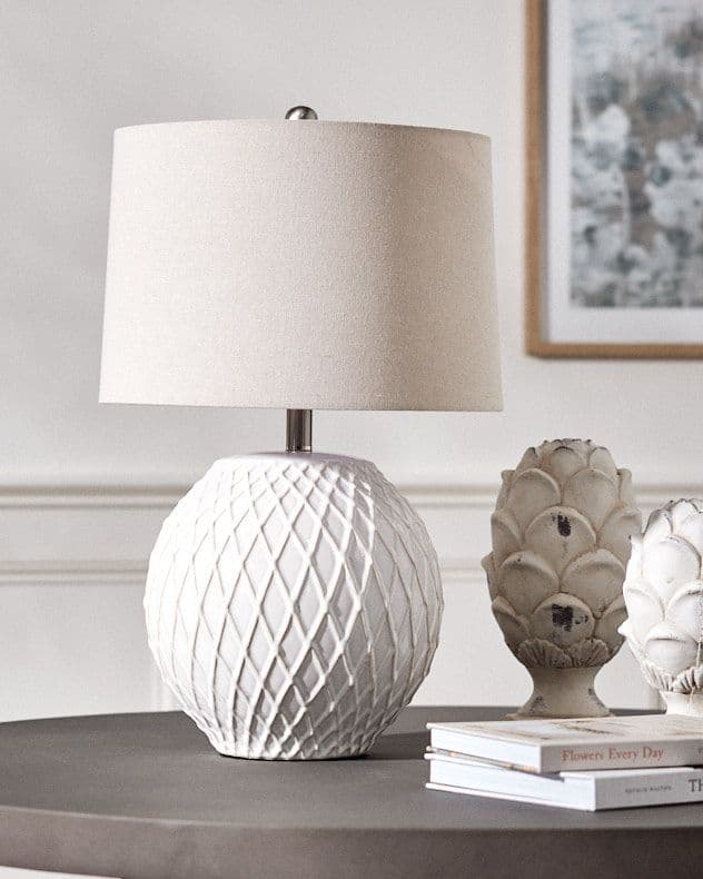 Diamond Relief Table Lamp Ceramic French Country Style Desk Lamp Linen Shade Bedside Table Night Light Home Table Lamp