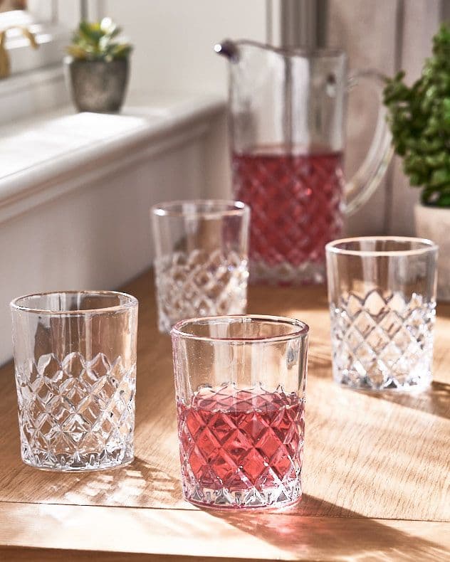 Set 4 Vintage Luxury Style Diamond Cut Drinking Short Tumbler Glasses