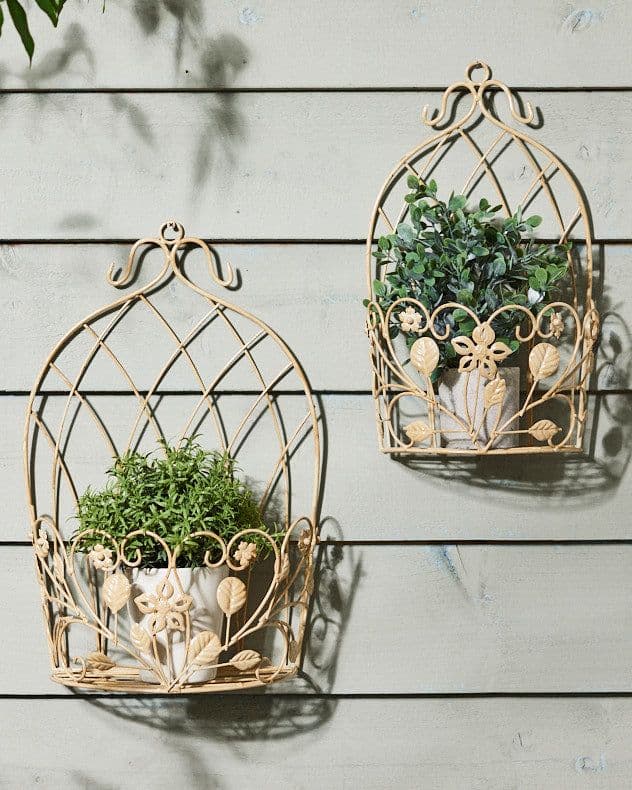 Set 2 Vintage Style Wall Planters Ivory Ornate Scrolled Wall Hanging Basket Flower Pots Indoor Outdoor Garden Planters