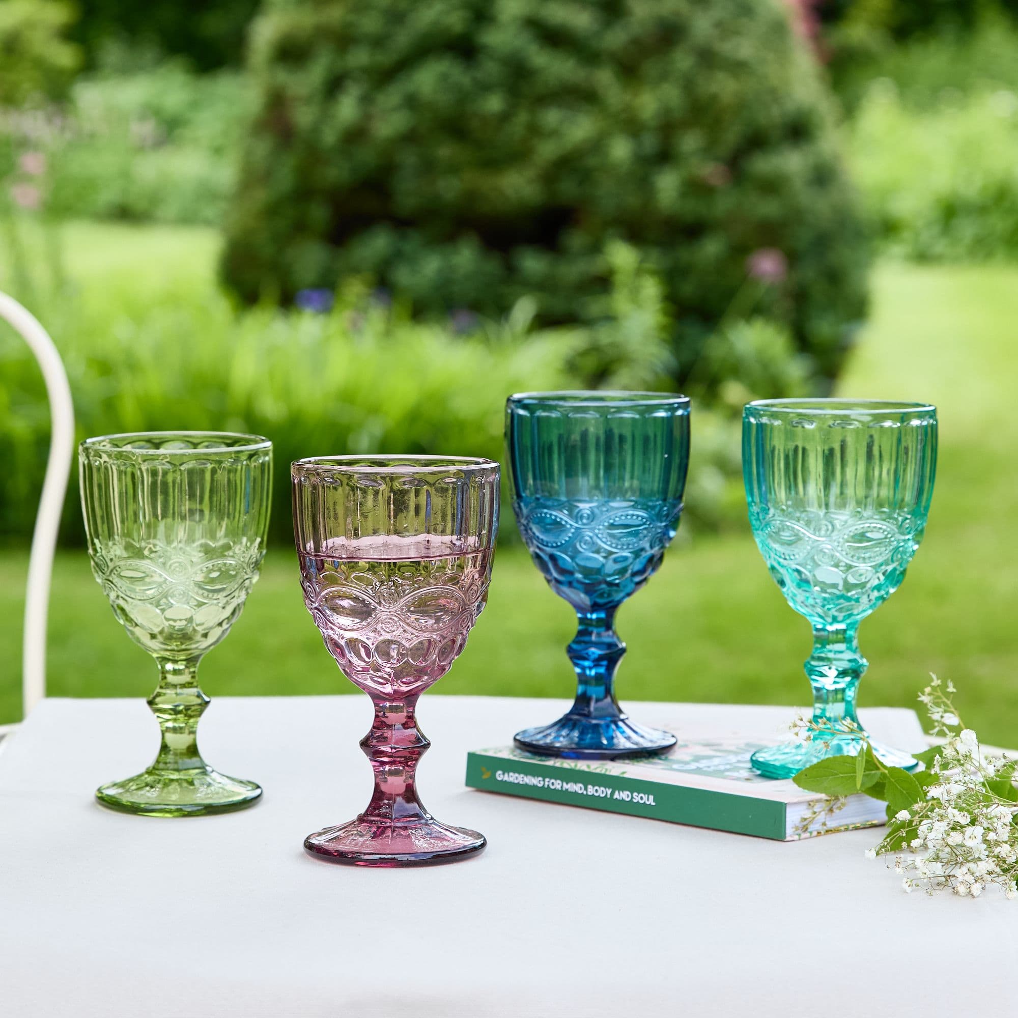 Set 4 Mix Match Coloured Drinking Glasses Goblets Wedding Décor Ideas