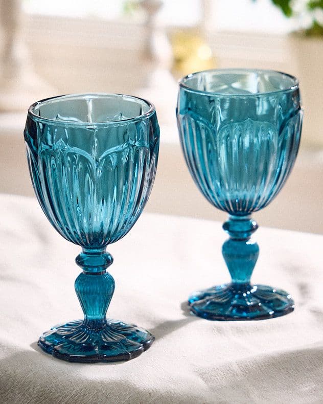 Set 2 Luxury Embossed Drinking Wine Glass Wine Goblets