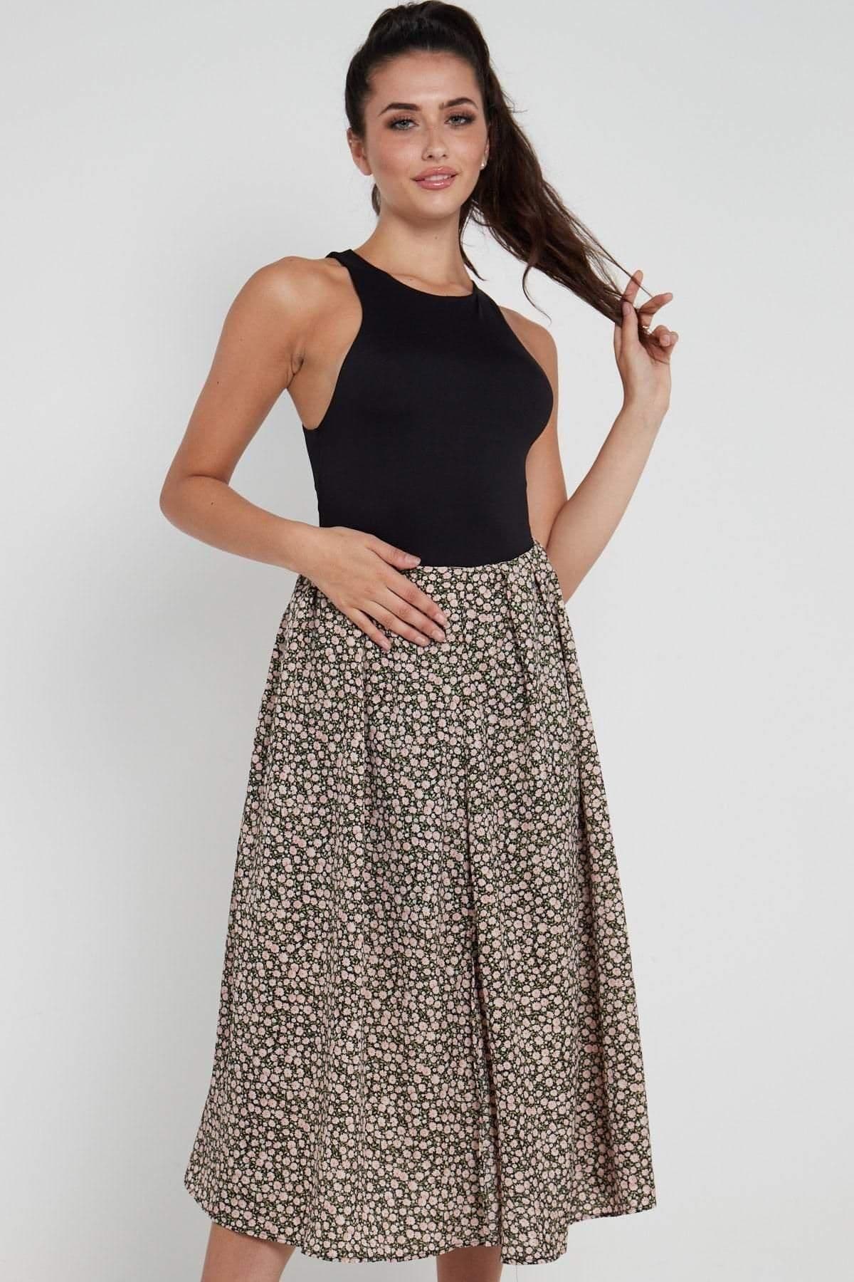 Ditsy Floral Printed Side Slit Pleated Midi Skirt