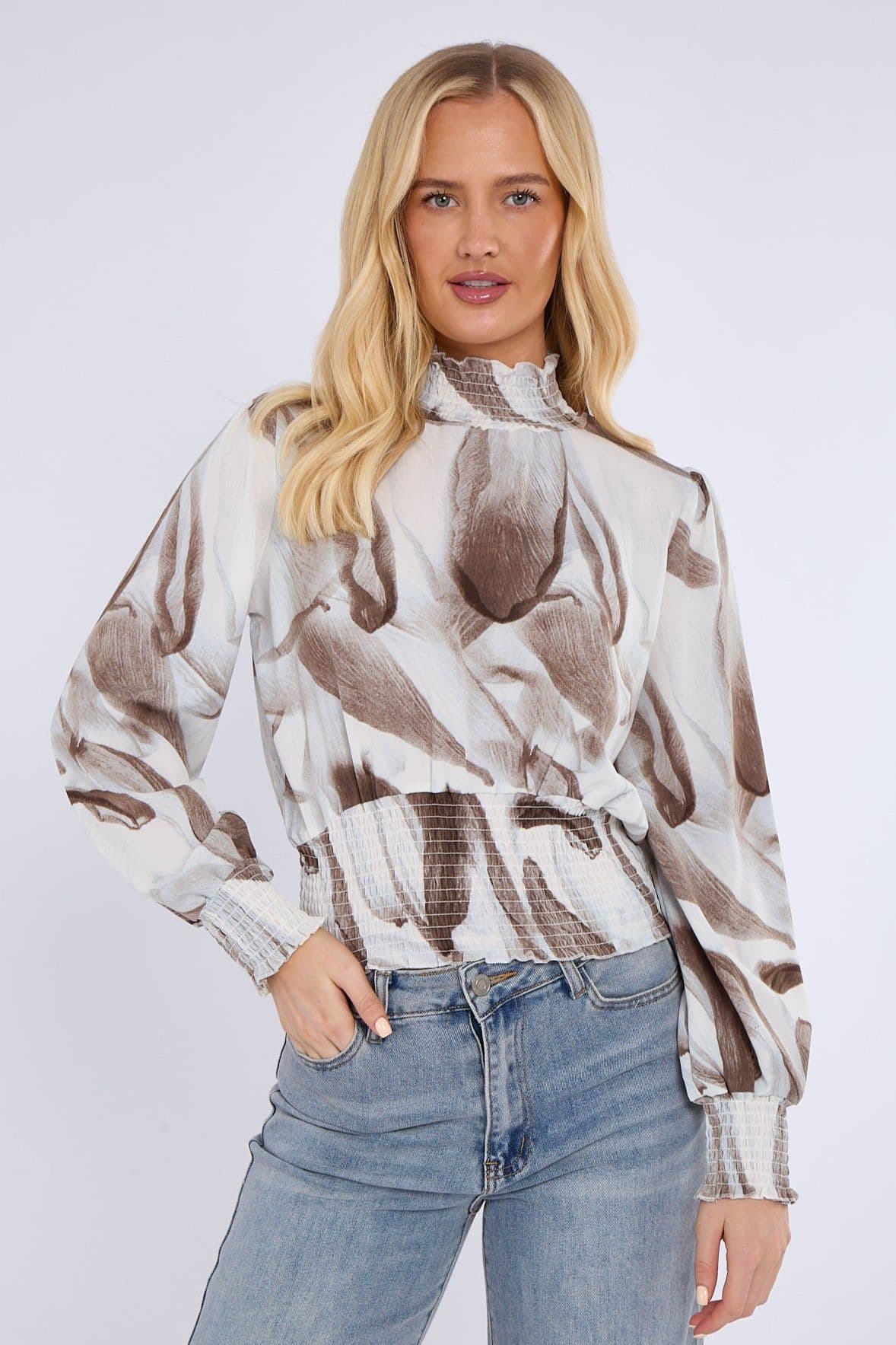 Abstract Print Shirred Waist Cropped Top