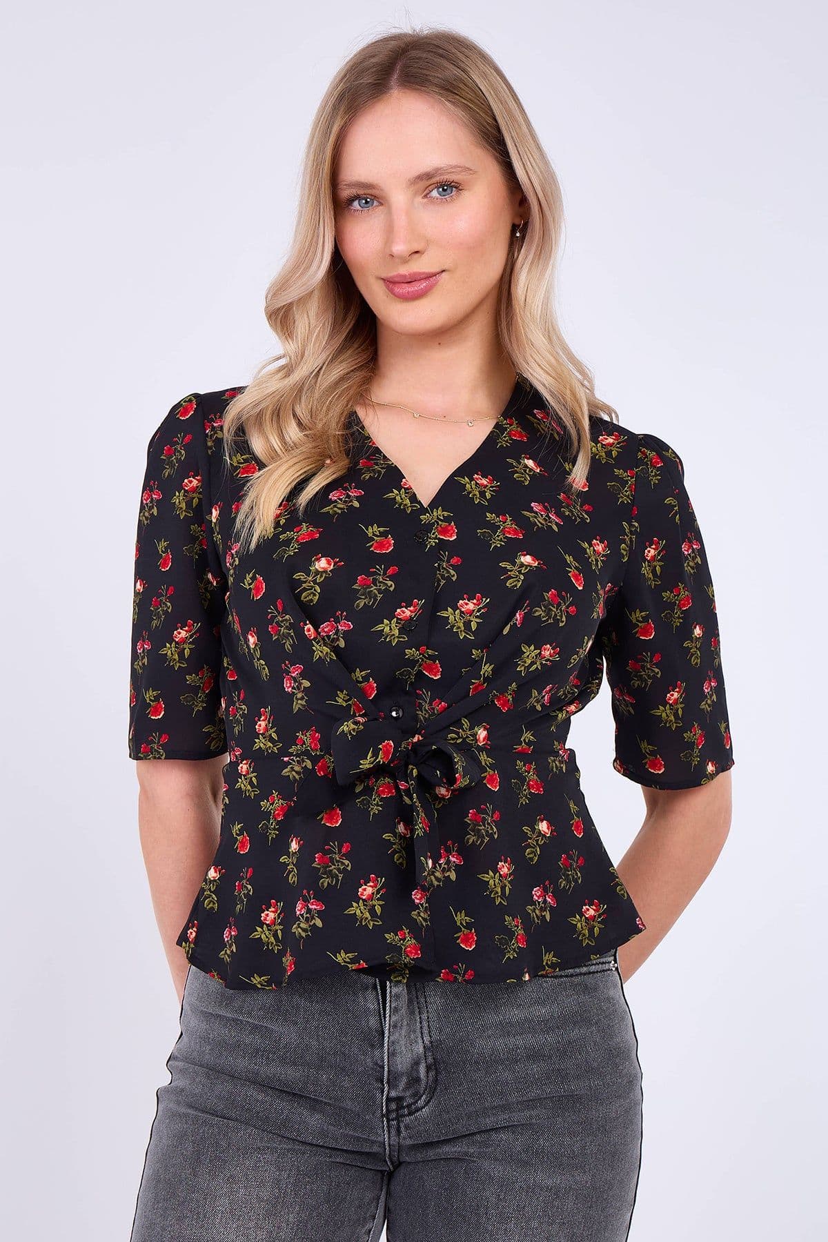 Floral Print Short Sleeve Knotted Top