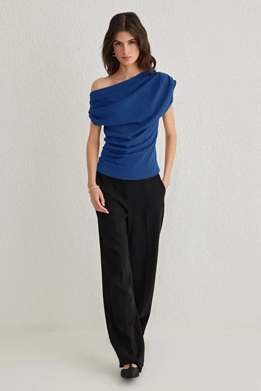Regular Fit Asymmetric Off Shoulder Draped Knit Top Gathered Details