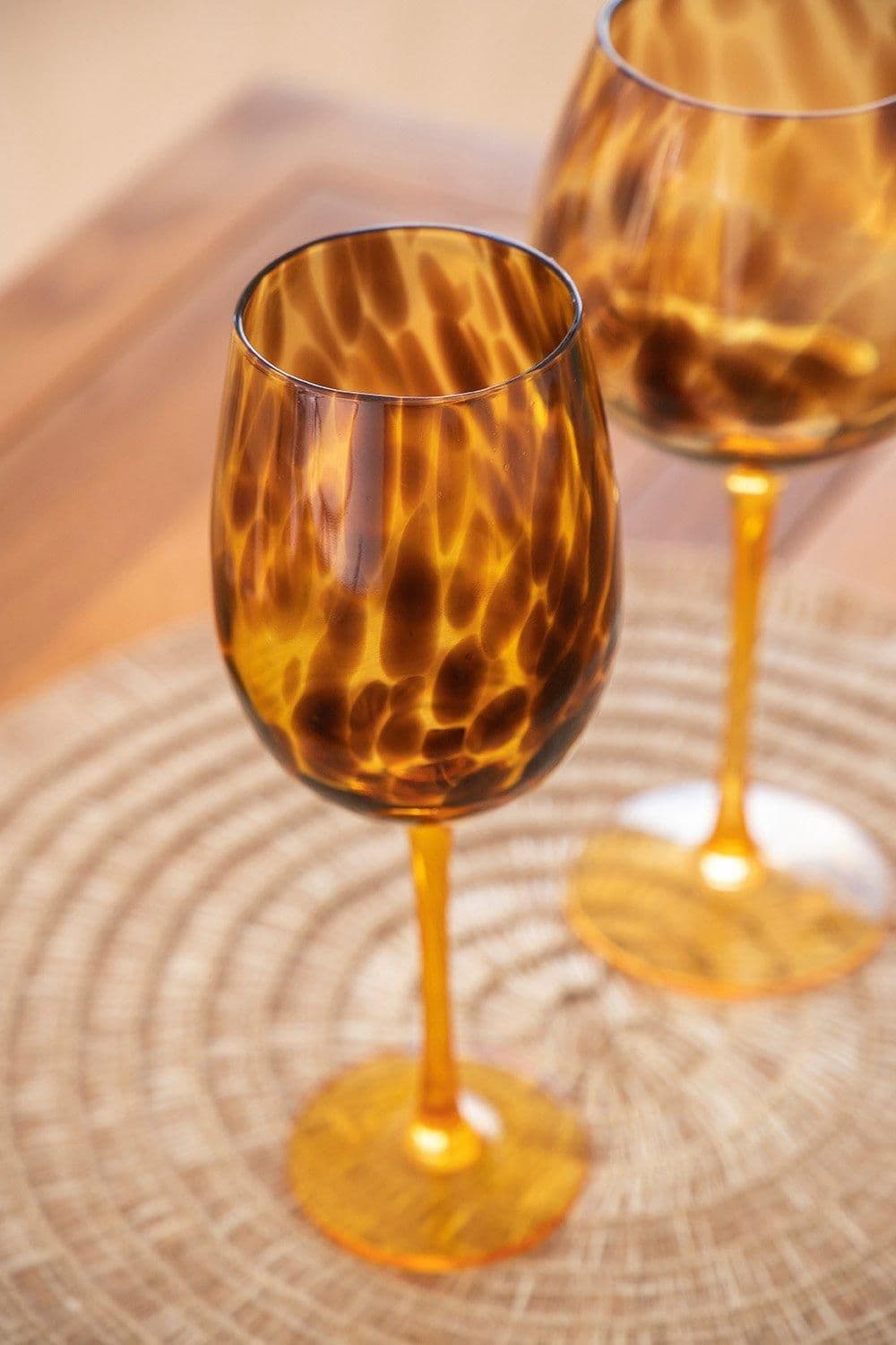 Set of 2 Tortoiseshell Patterned Wine Glasses in Gift Box