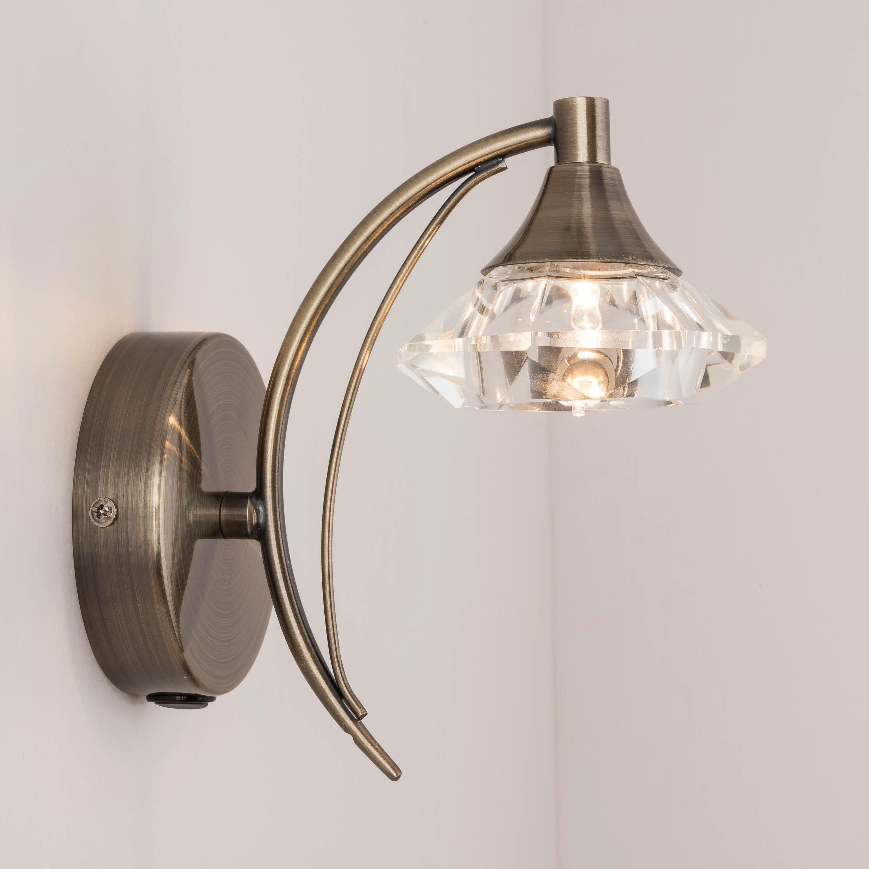 Single Wall Light Sconce Antique Brass Finish