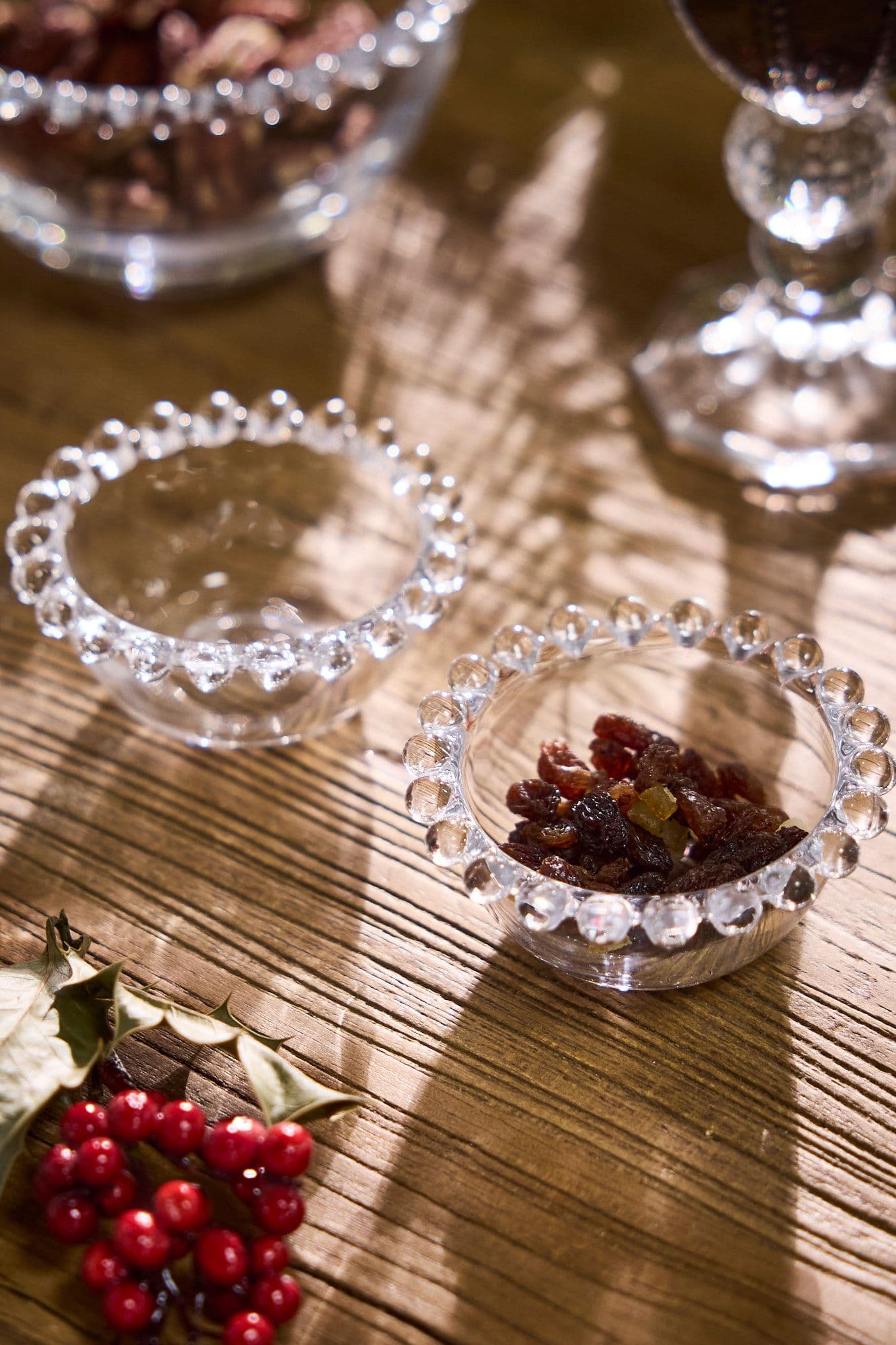 Set 2 Bella Perle Round Glass Mini Dip Bowls Beaded Rims