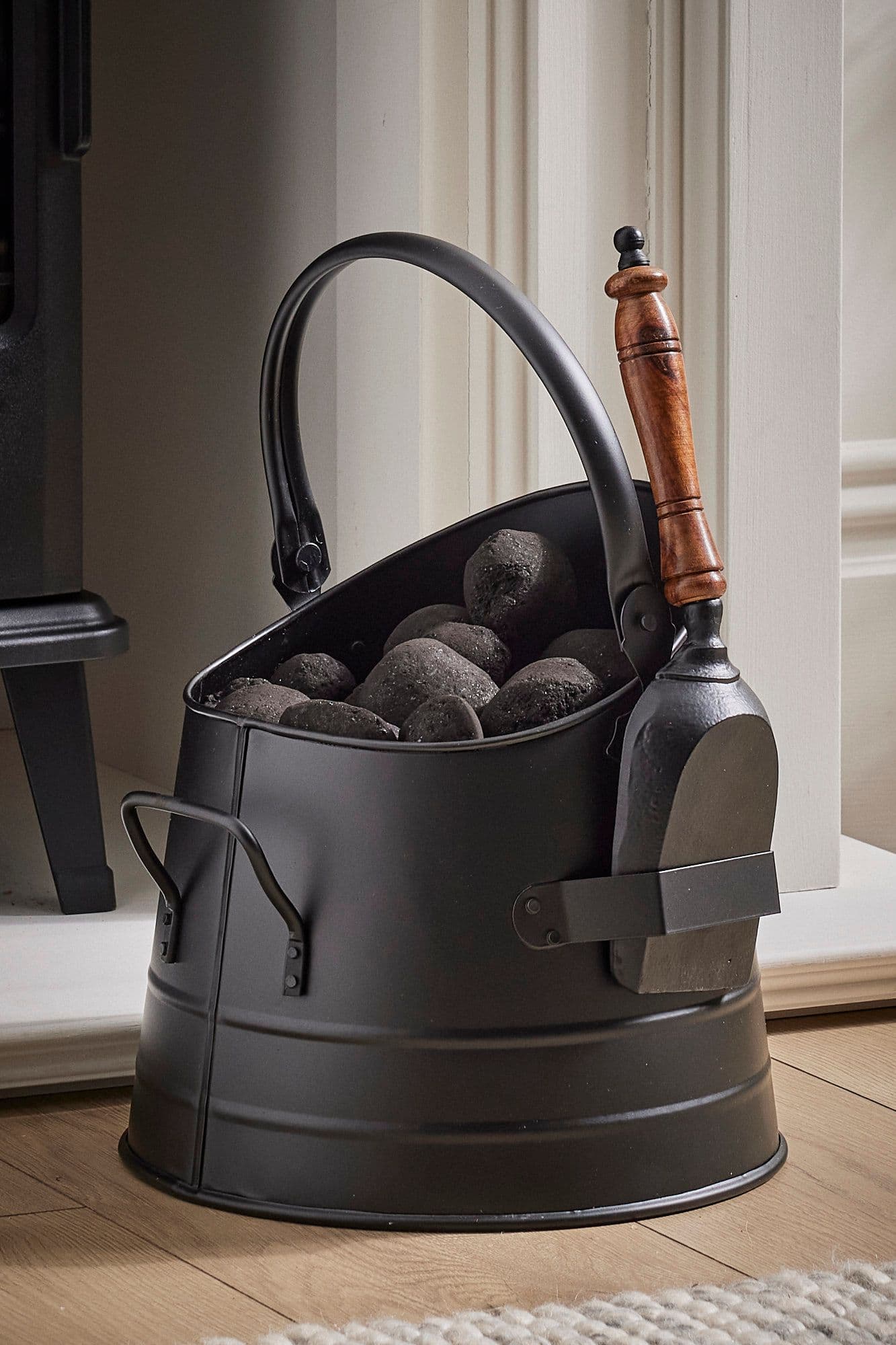 Traditional Fireside Coal Log Storage Kindling Bucket Shovel