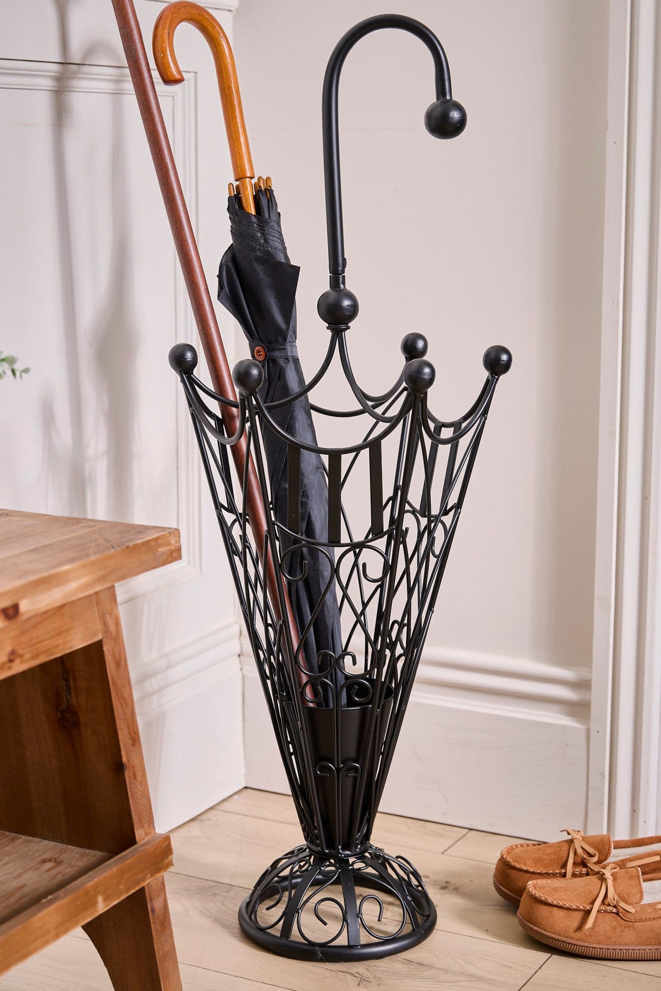Vintage Style Matte Black Metal Large Ornate Scrolled Freestanding Umbrella Stand