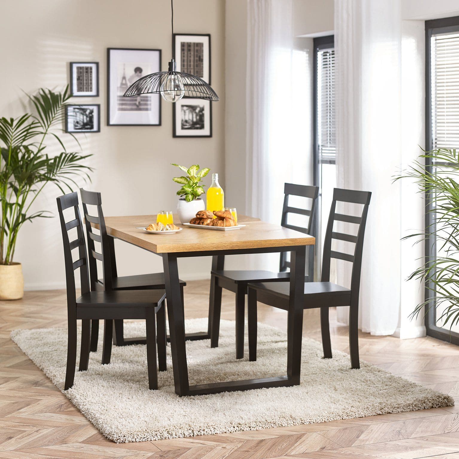 Cotswold Wooden Dining Table & 4 Whitby Dining Chairs