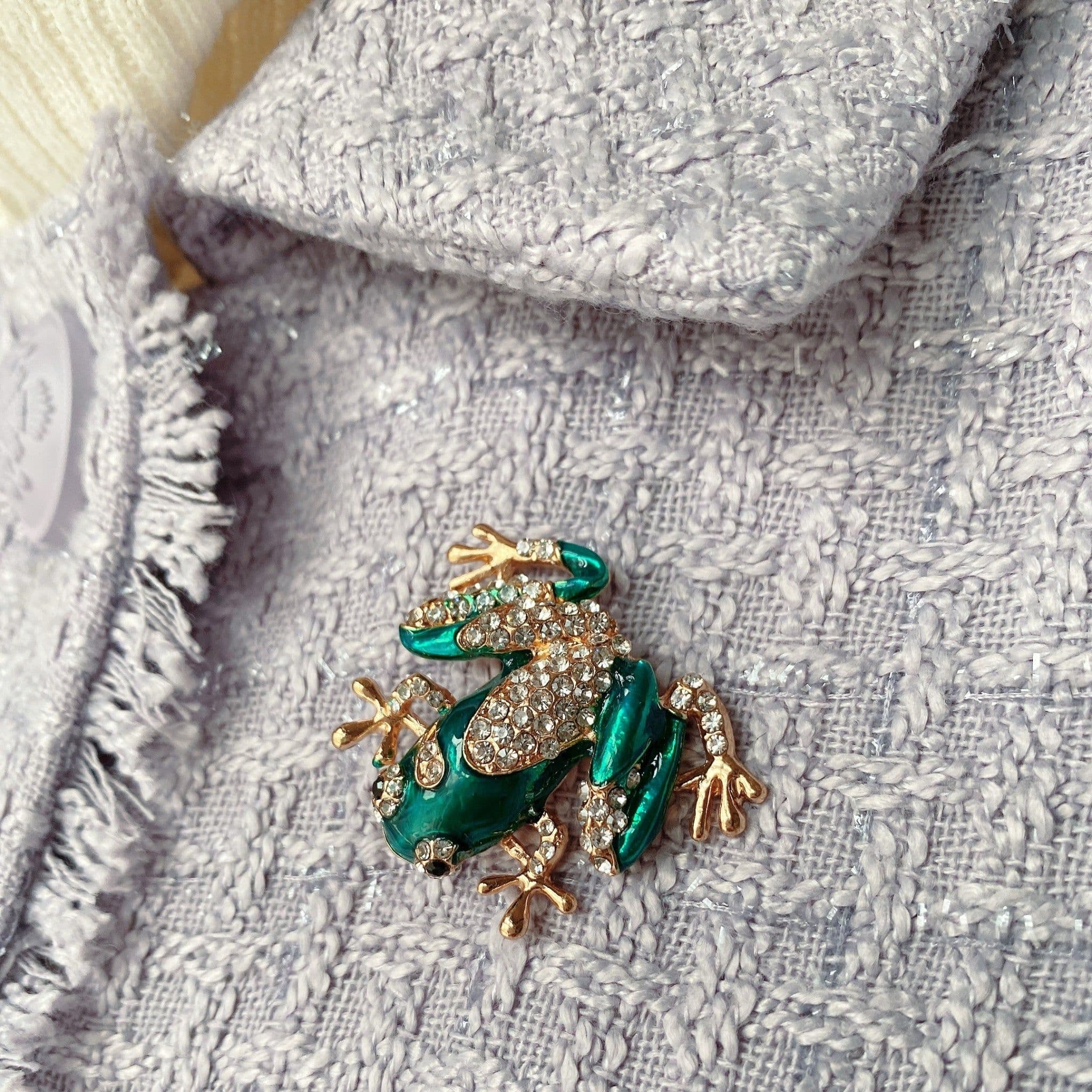 Frog Brooch Enamel Pin Rhinestone