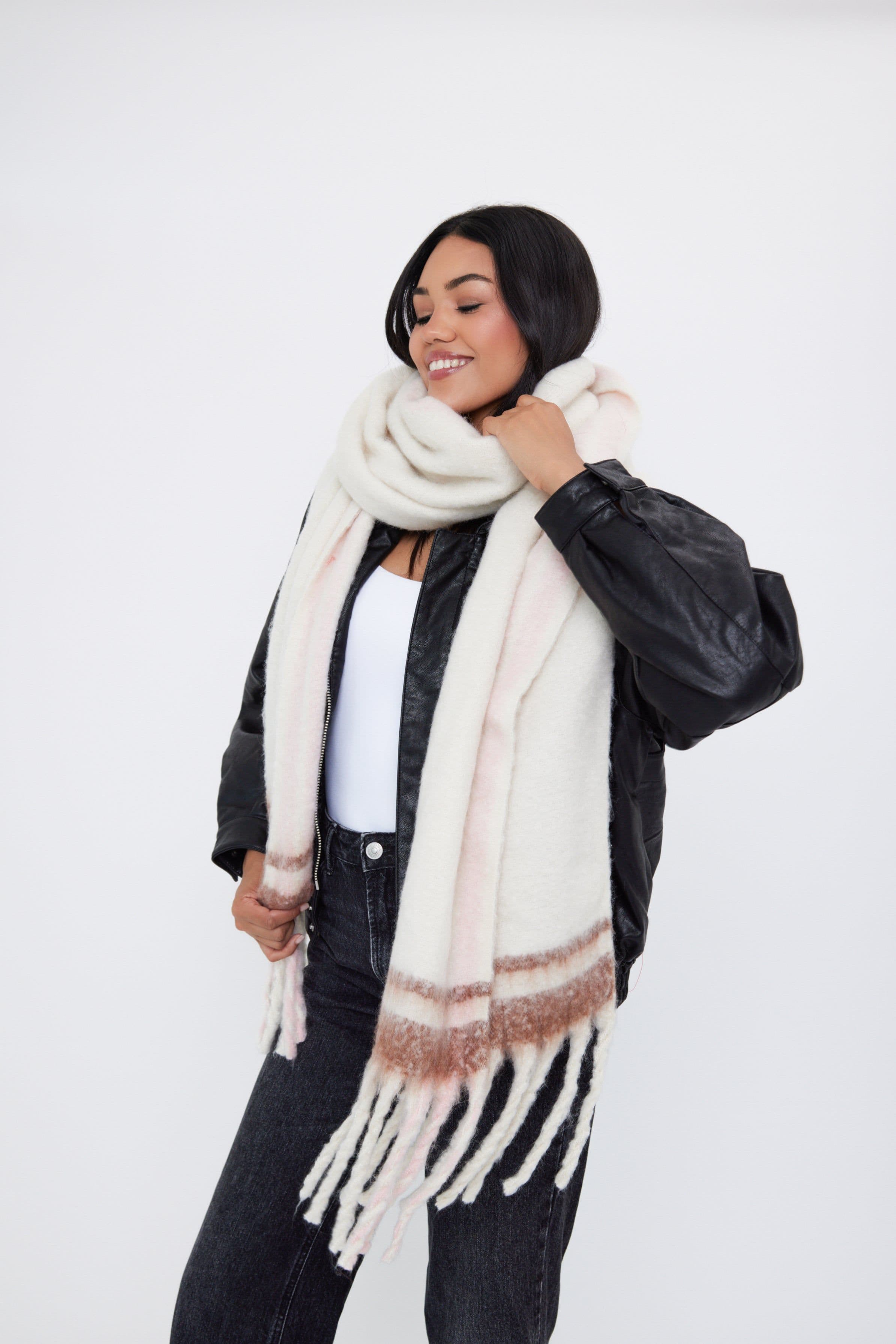 Oversized Chunky Blanket Scarf Stripe Detail