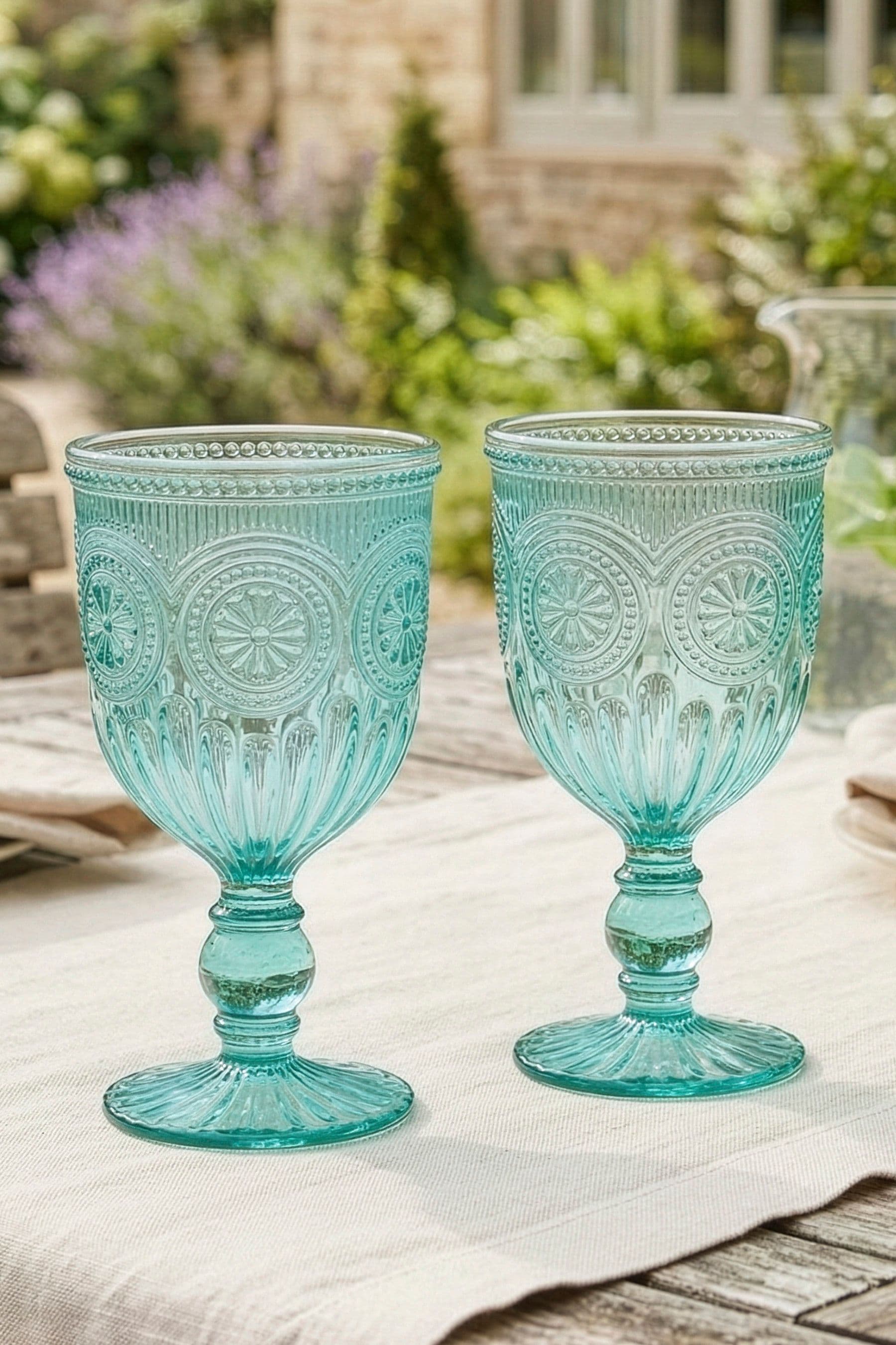 Set 2 Vintage Luxury Embossed Drinking Wine Glass Wine Goblets