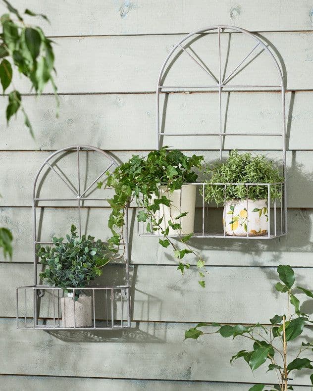 Vintage Set 2 Arched Iron Indoor Outdoor Garden Wall Mounted Planters