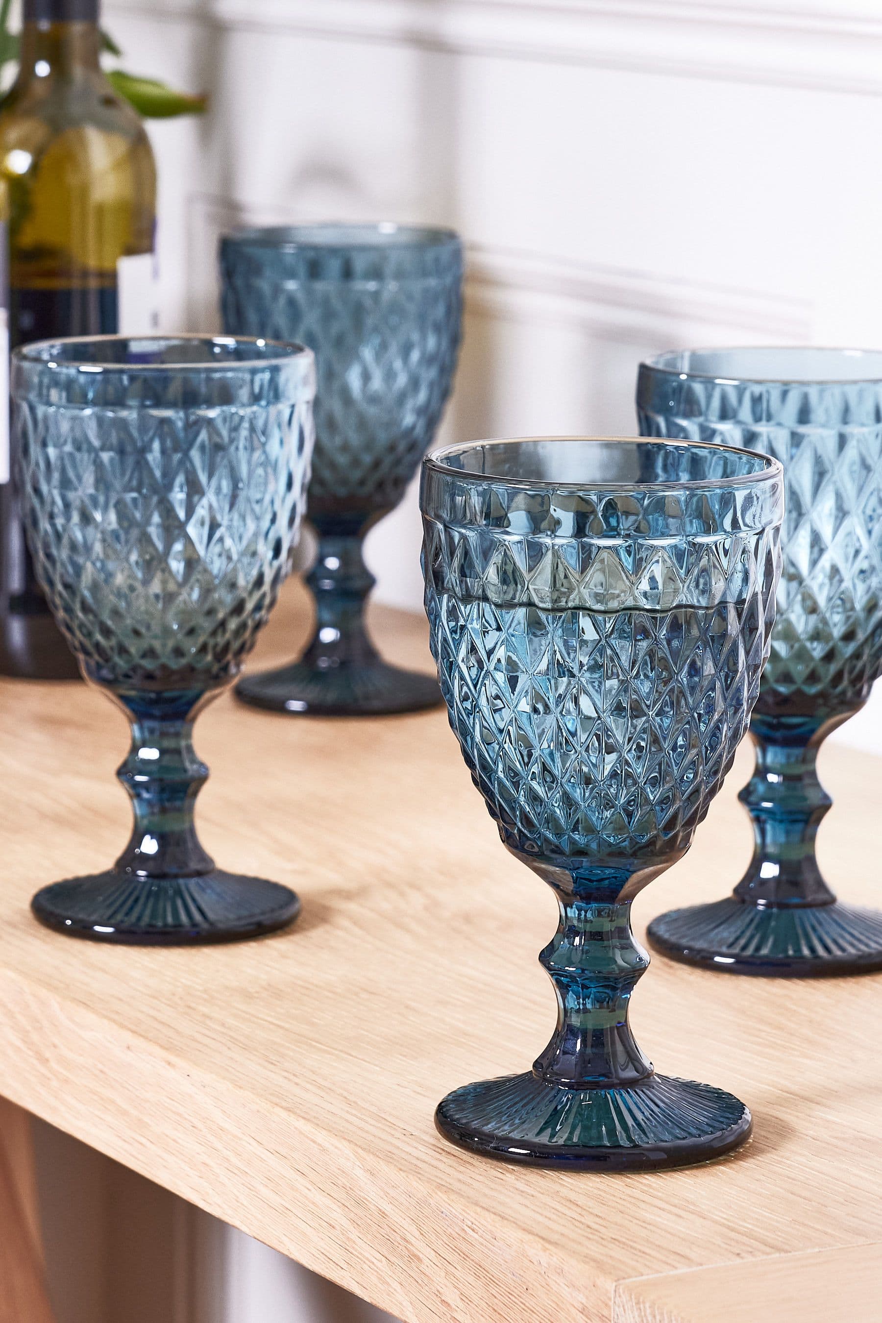 Set 4 Vintage Luxury Embossed Diamond Drinking Wine Glass Wine Goblets