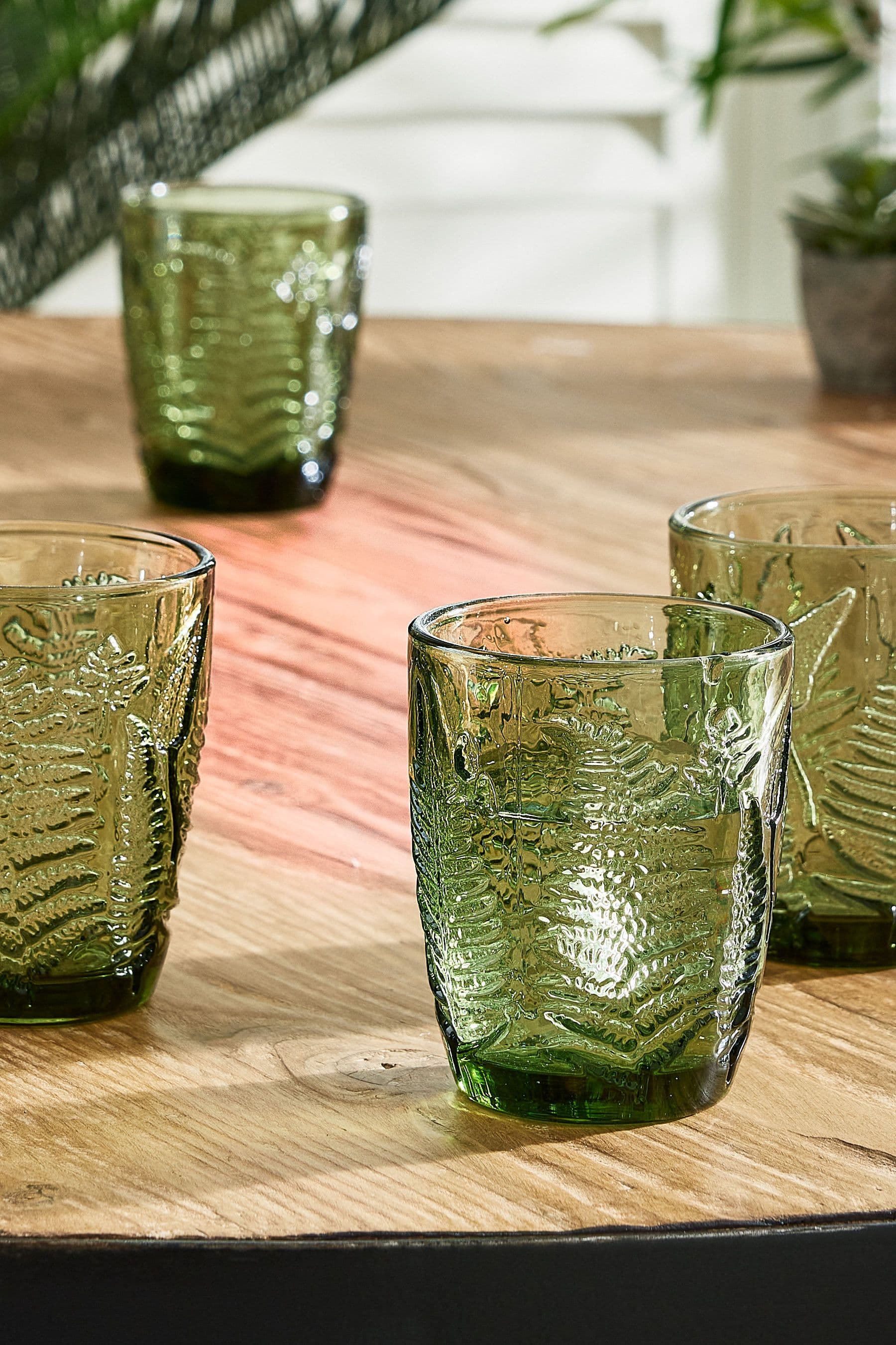 Set 4 Vintage Luxury Leaf Embossed Drinking Glass Tumblers