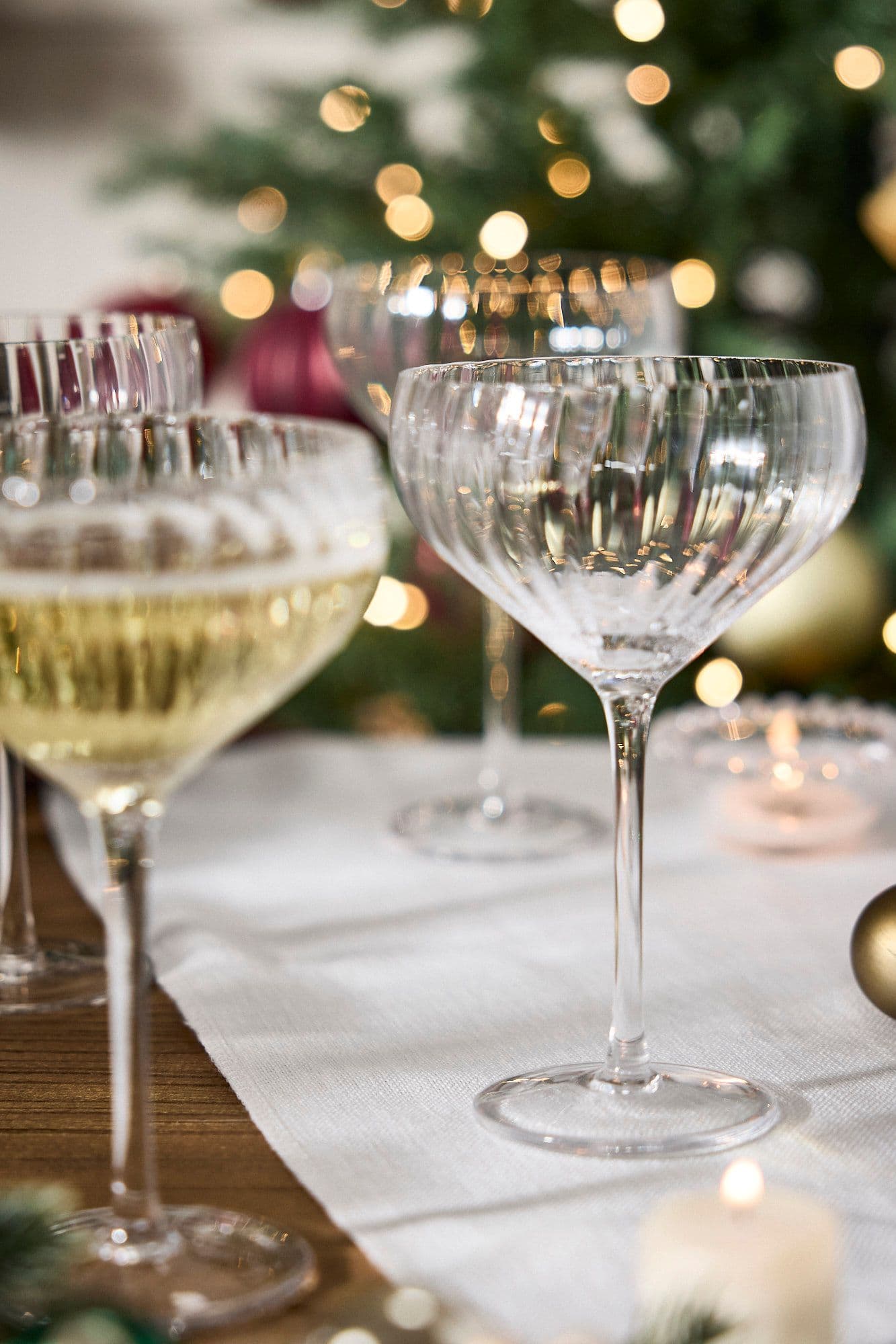 Set 6 Ribbed Champagne Saucers Gin Glasses