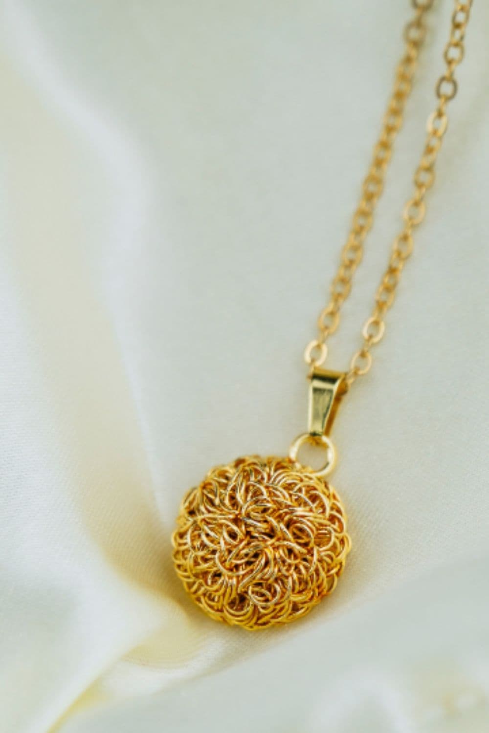 Round Wire Wrapped Small Vintage Corded Circle Statement Pendant Necklace