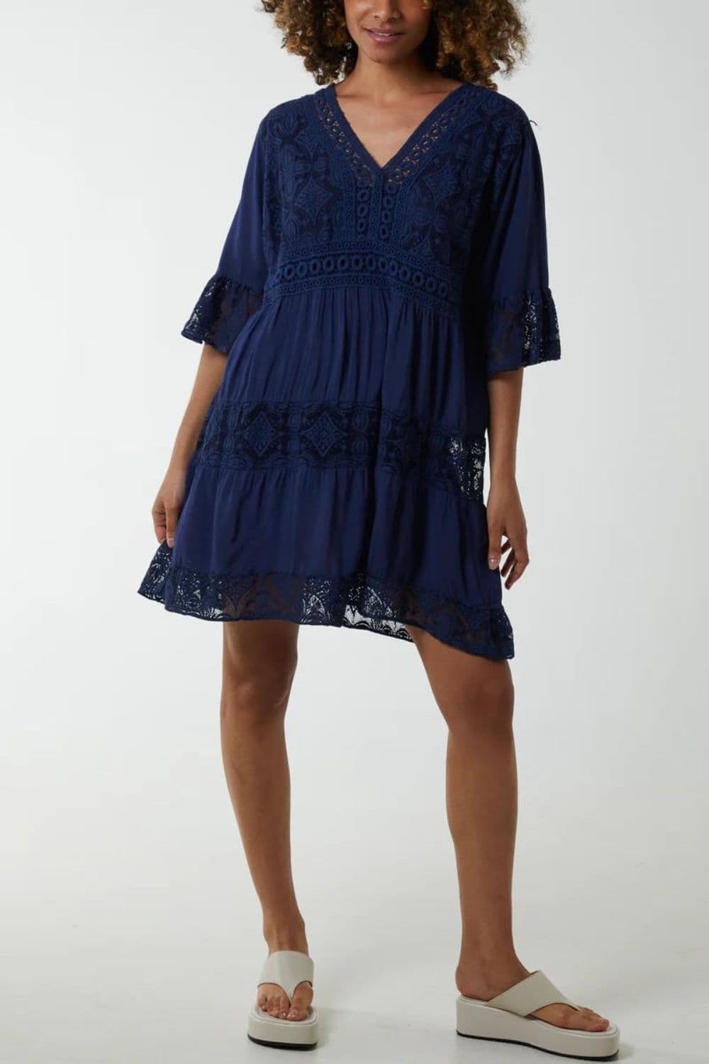 Oversized 3 4 Sleeves Lace Detailed V Neck Mini Dress