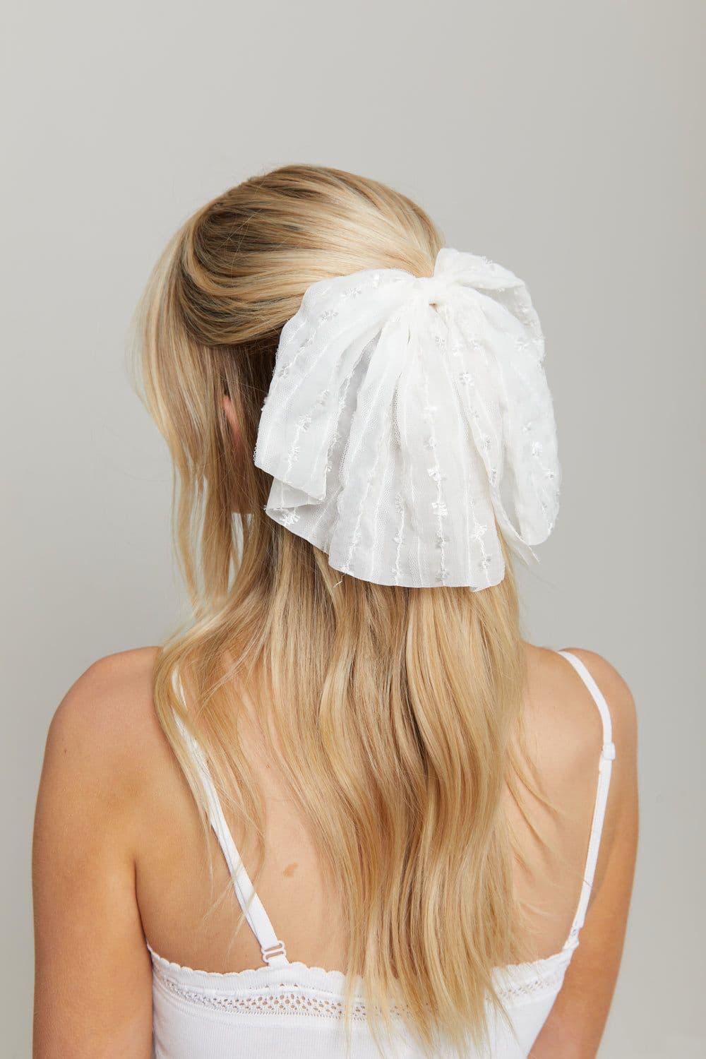 Cream Jaquard Bow Clip