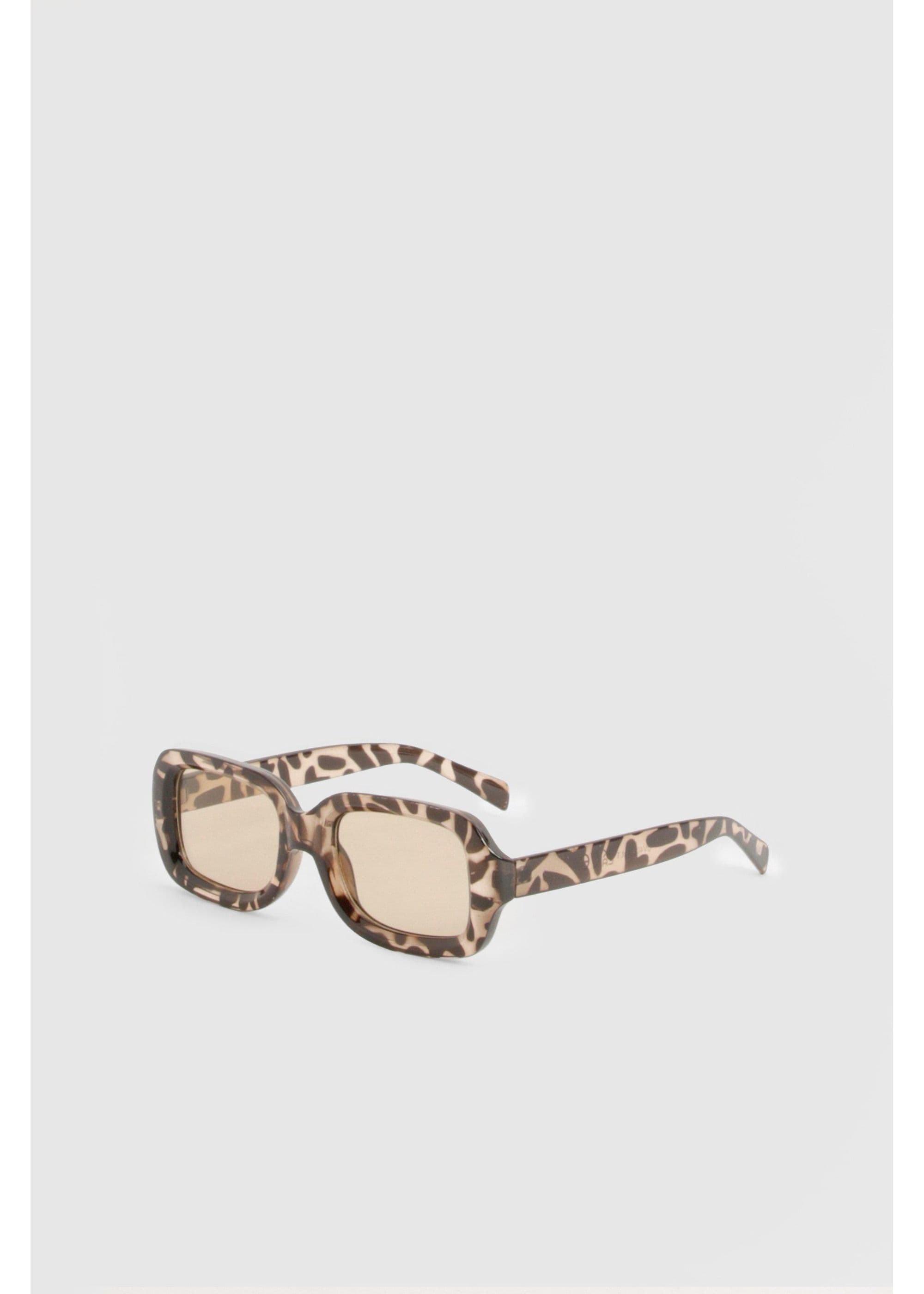 Madein Women's Green Rounded Rectangular Sunglasses in Brown