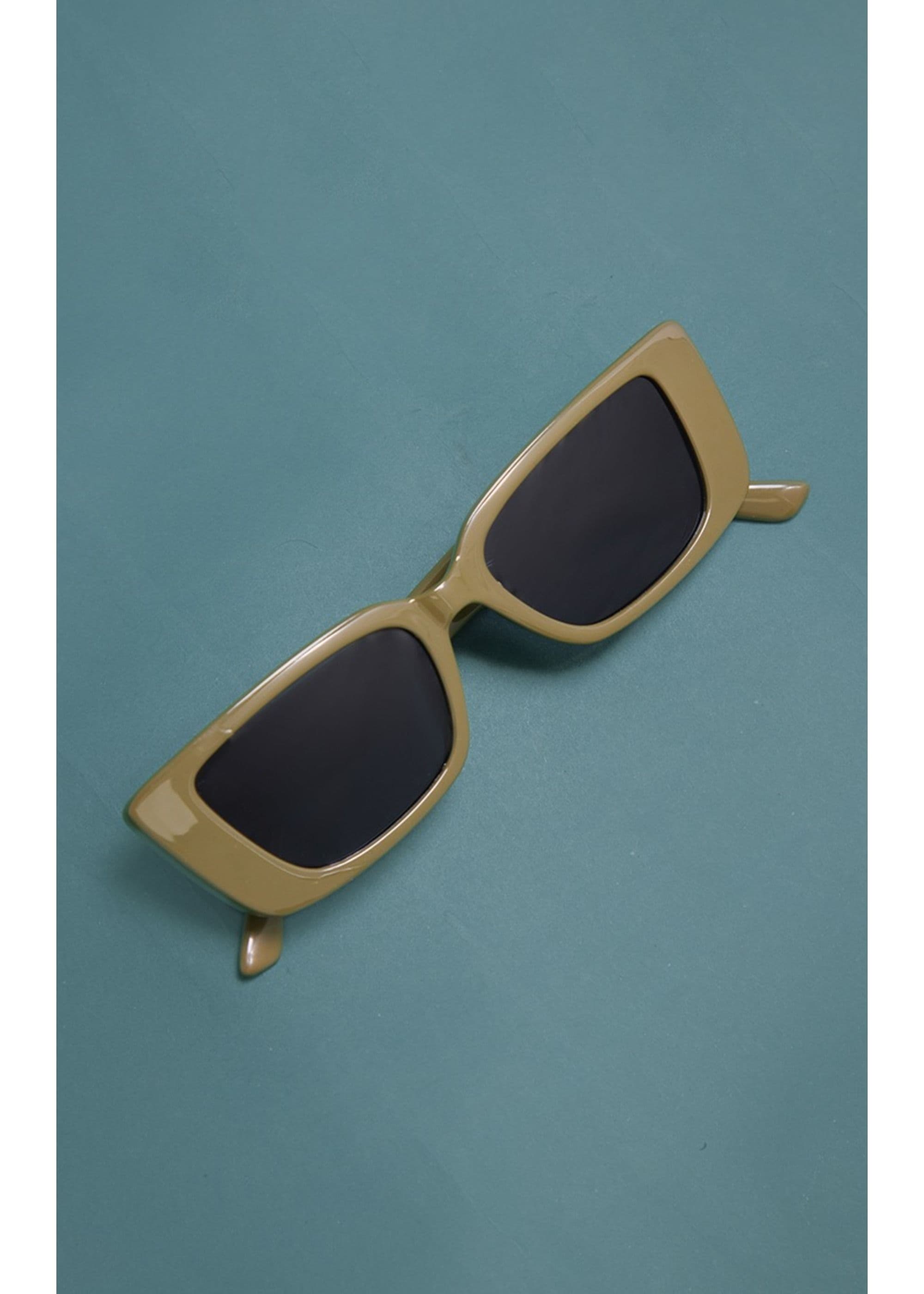 Madein Women's Slim Classic Cat Eye Sunglasses in Olive