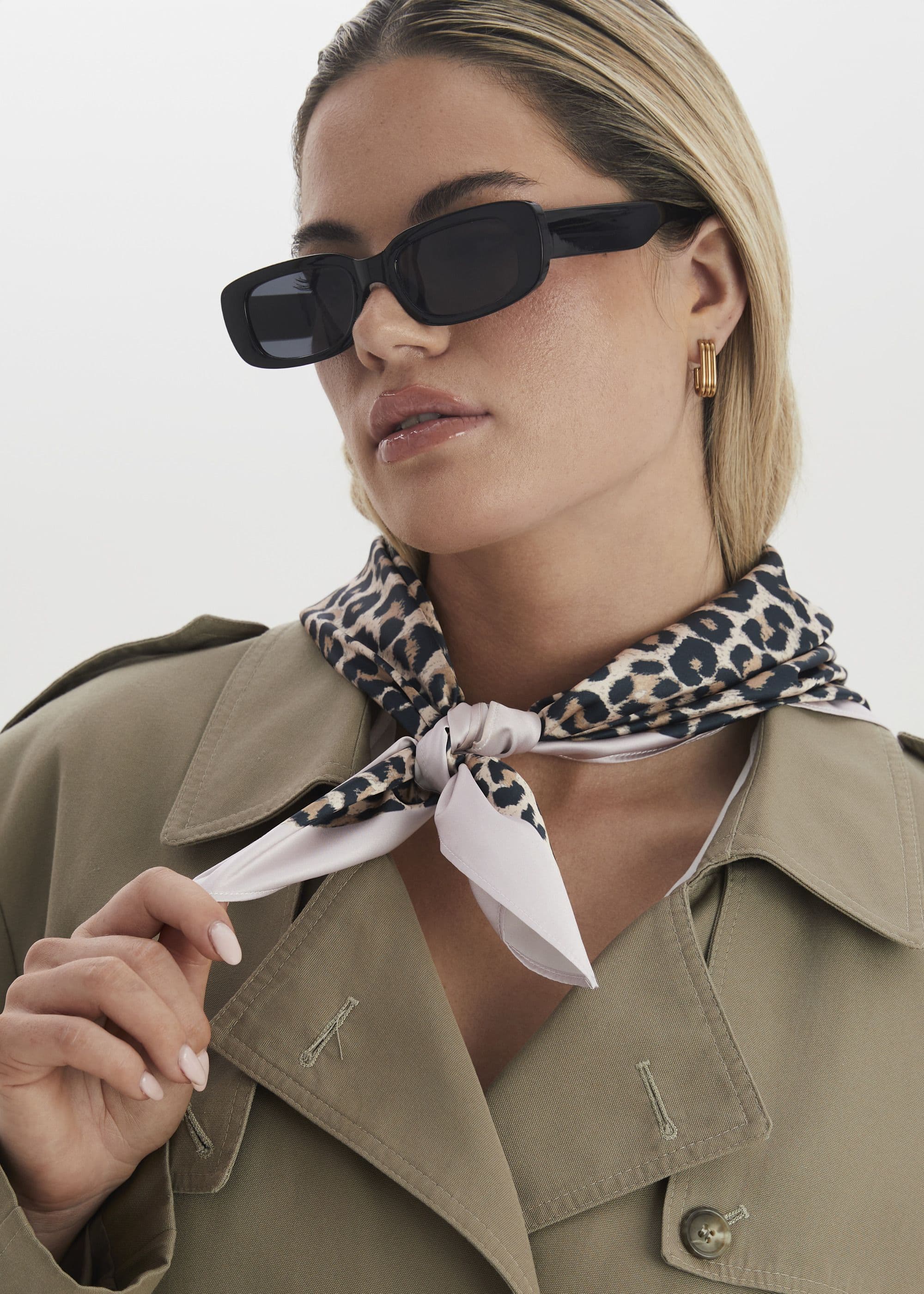 Madein Women's Tyra Mutli Wear Leopard Scarf