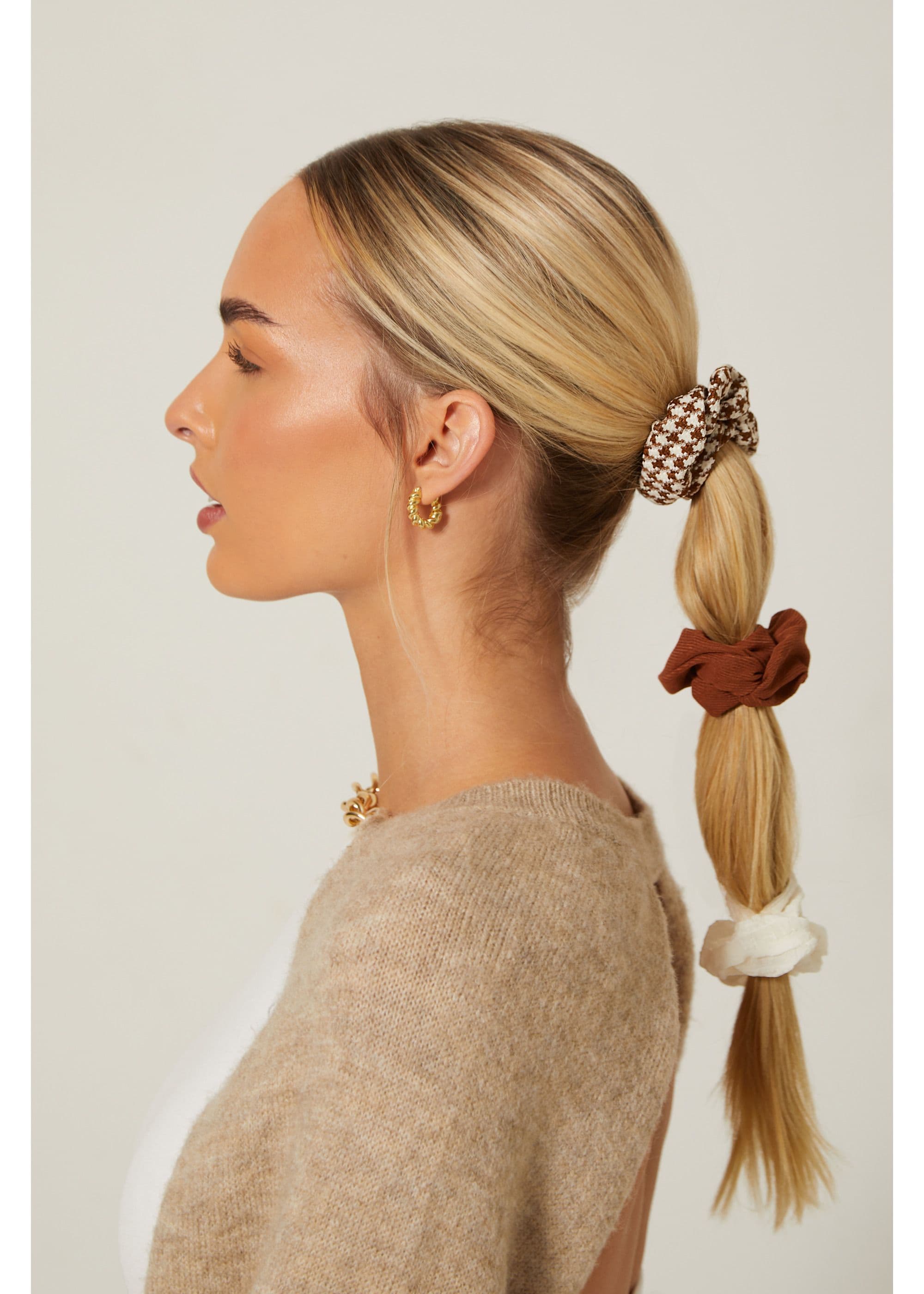 Madein Women's Multi Pack Textured Scrunchies in Ivory