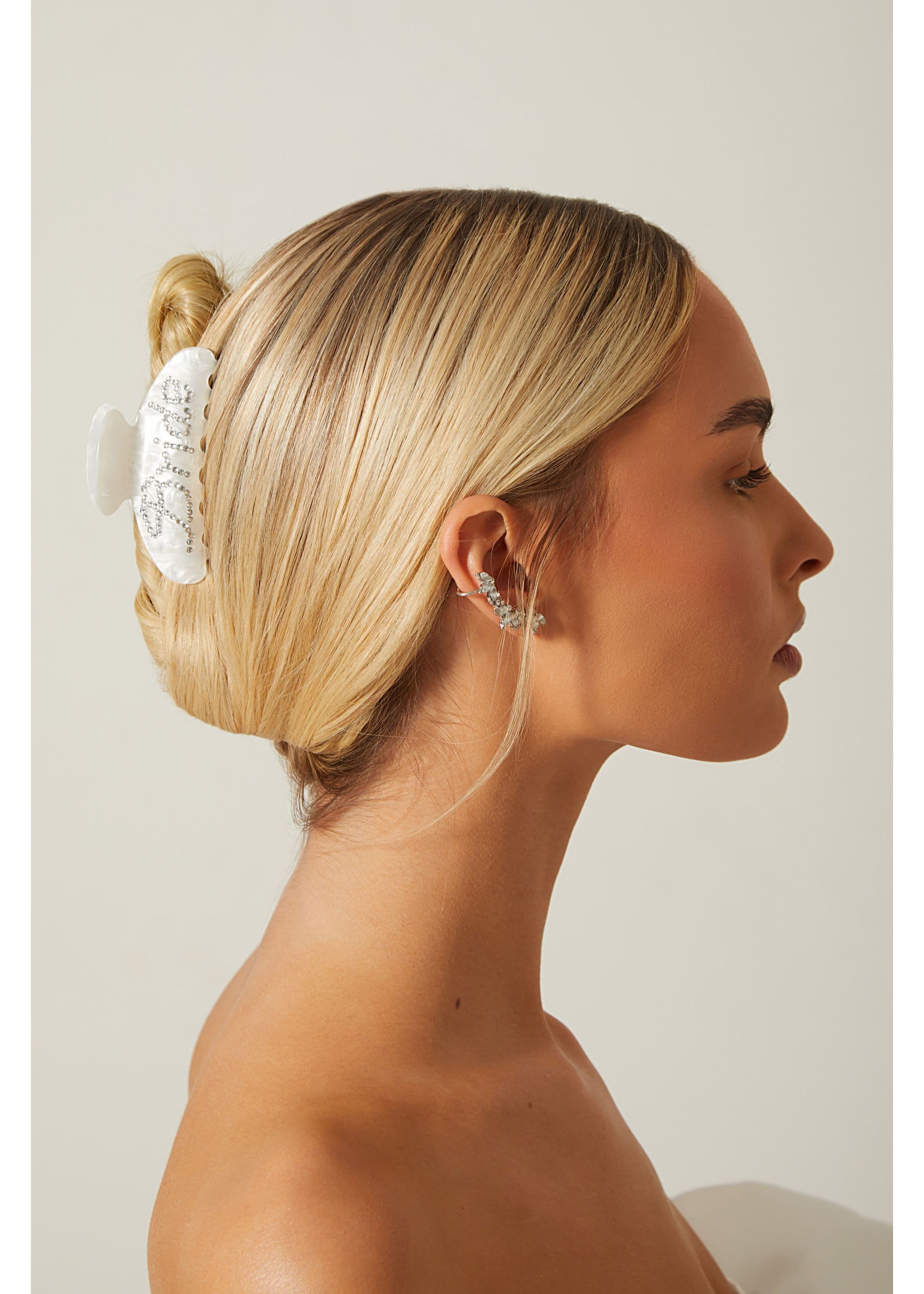 Madein Women's Ivory Bride Claw